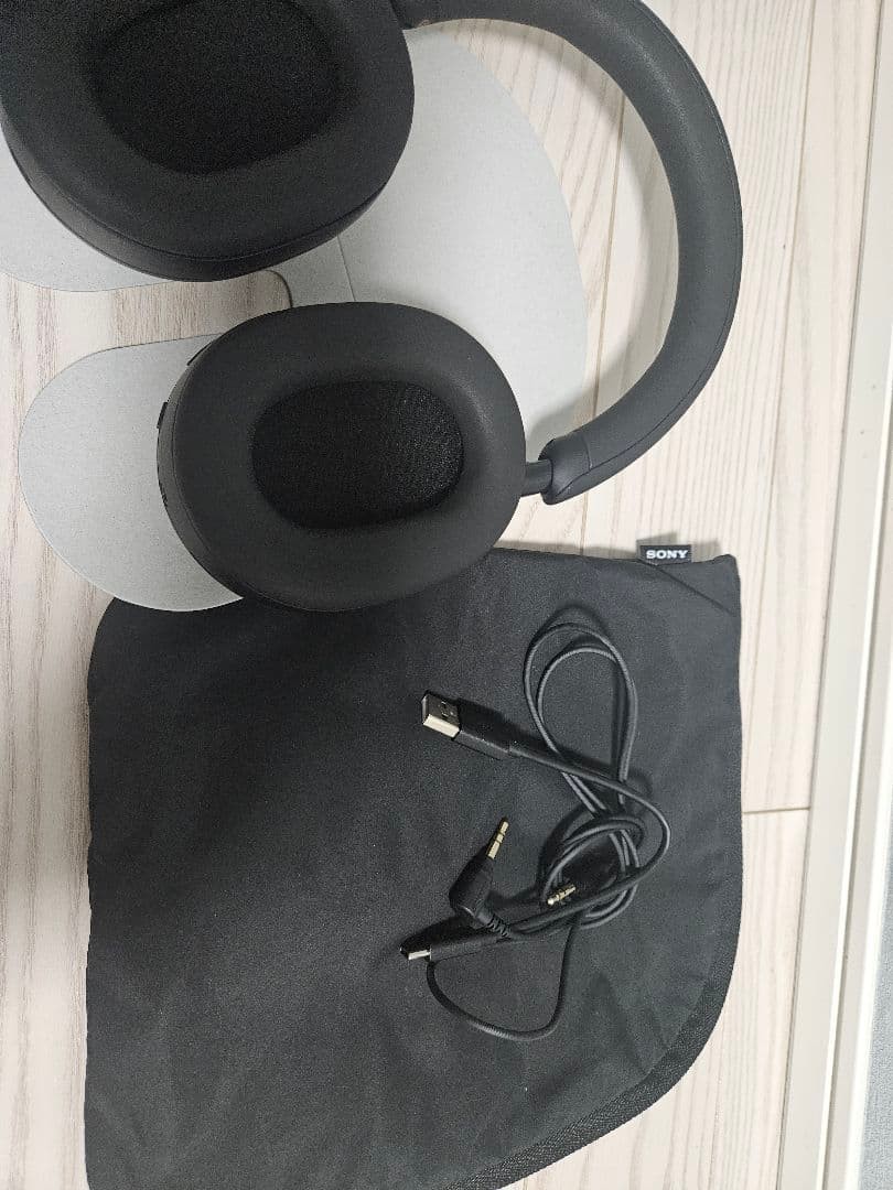 SONY WH 1000XM5SA Soft Case Included SA Model