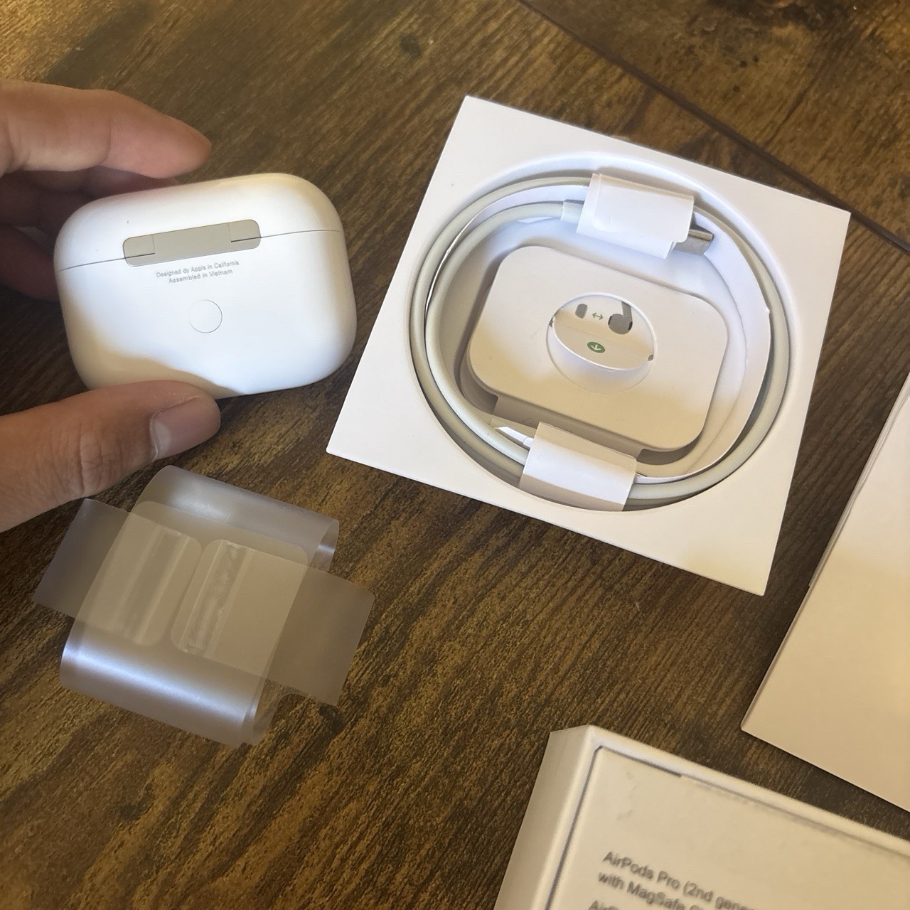 Apple AirPods Pro (2nd Gen) White Bluetooth ANC MagSafe USB-C Charging Case