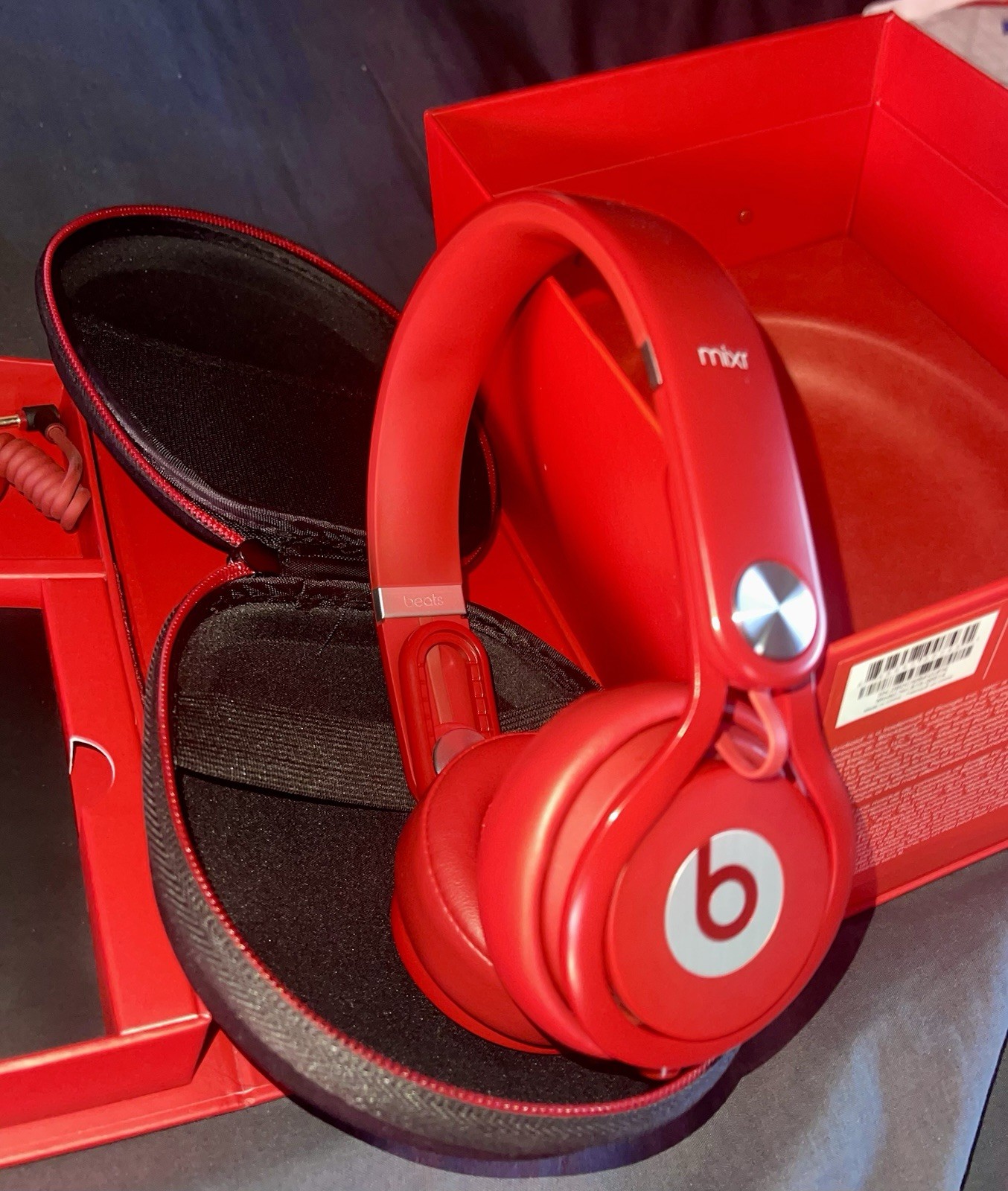 BEATS ? MIXR MIXER DJ PROFESSIONAL WIRED HEADPHONES FIRE RED ?❤️