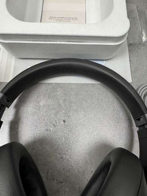 BEATS Dr. Dre Studio Pro A2924 Over Ear Wireless Headphones Black