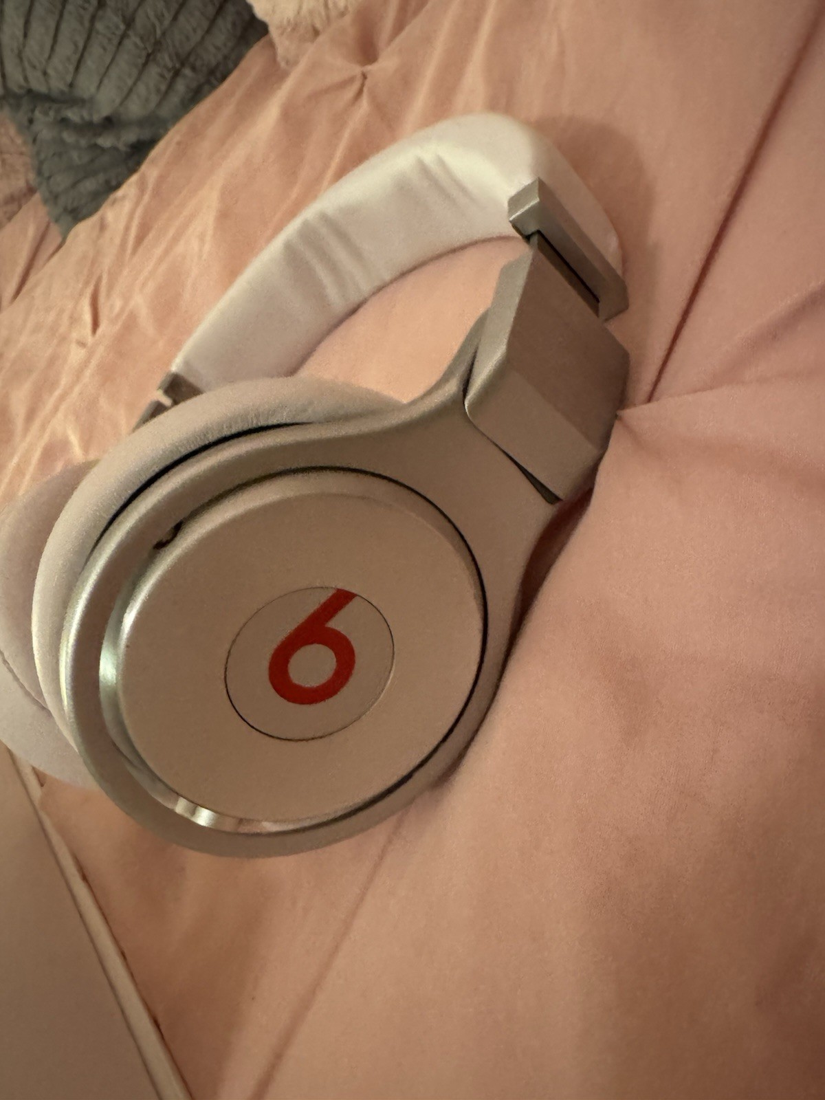 Beats by Dr. Dre Beats Pro Wired Over-Ear Headphones White/Red w/ Box