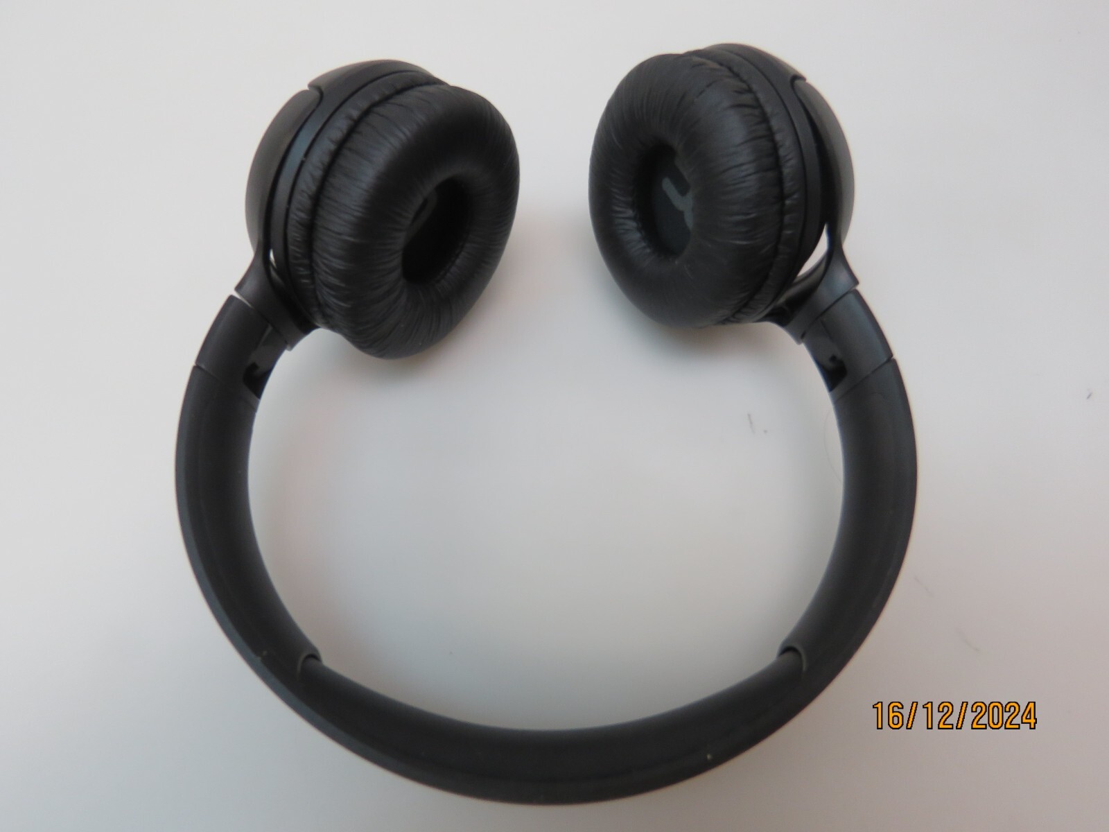 JBL Tune 500BT Wireless On-Ear Headphones – Black [CR119]