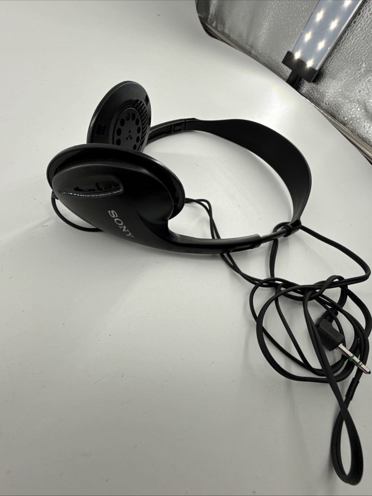 SONY MDR-026 HEADPHONES Wired Works. – No Foam Pads