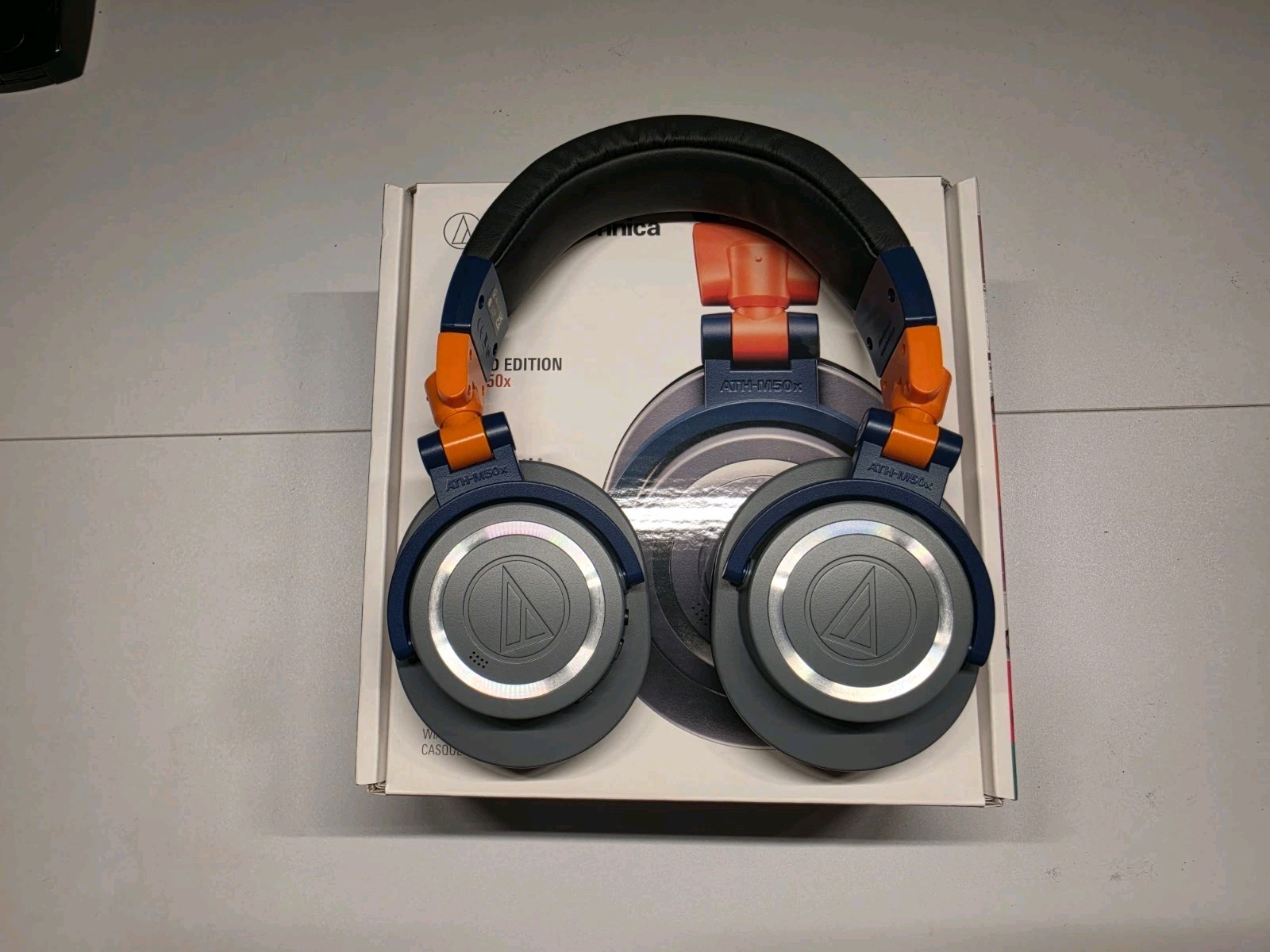 Audio-Technica ATH-M50XBT2 Wireless Over-Ear Bluetooth Headphones LAB 2024