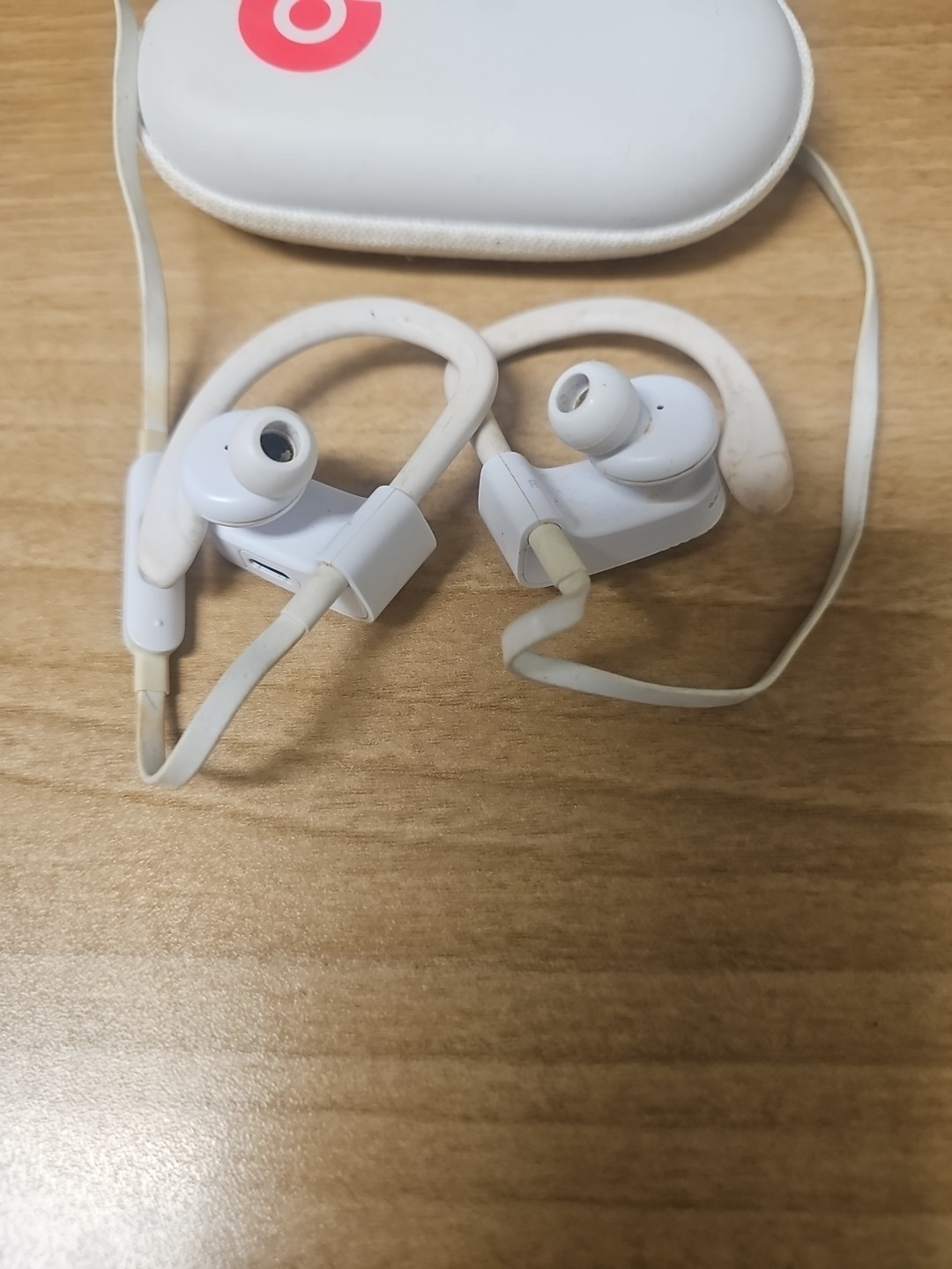 Beats by Dr. Dre ML8W2LL/A Powerbeats3 Wireless In-ear Headphone – White