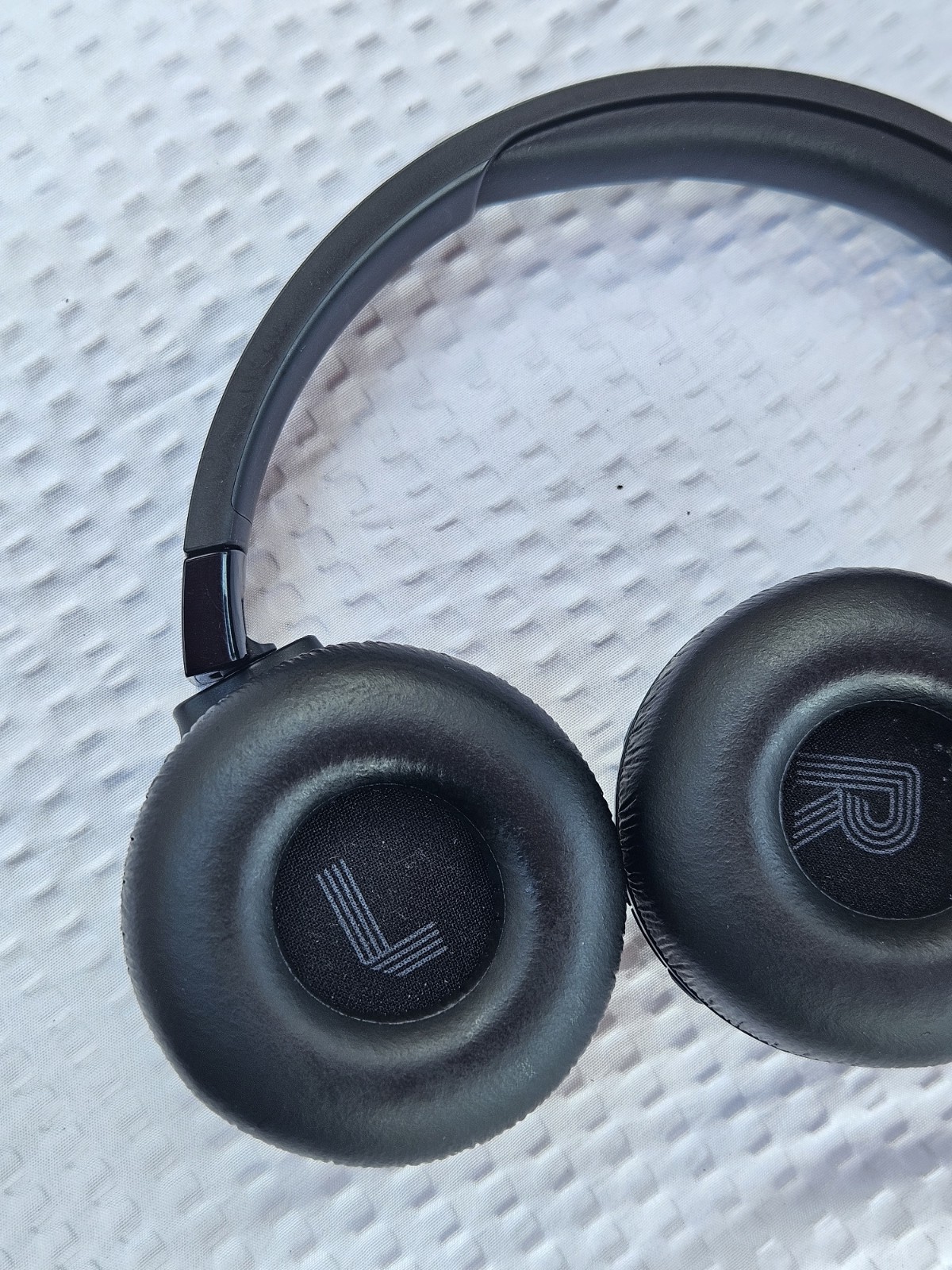 JBL Tune 670NC Wireless Over-Ear Headphones Bluetooth ANC Mic Noise Cancelling
