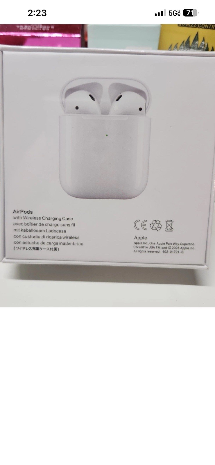 Apple AirPods Wireless Charging Case White Bluetooth In-Ear Wireless Earbuds