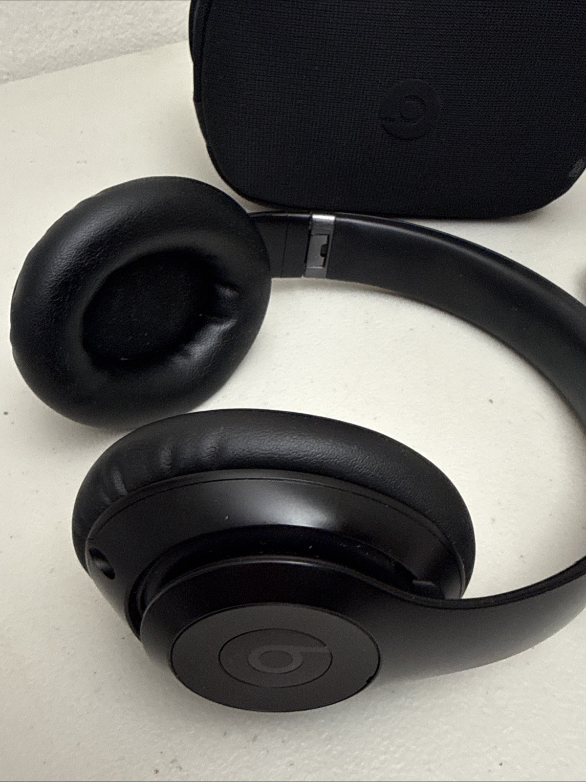 Beats by Dr. Dre Beats Studio Pro Wireless Noise Cancelling Black *READ **