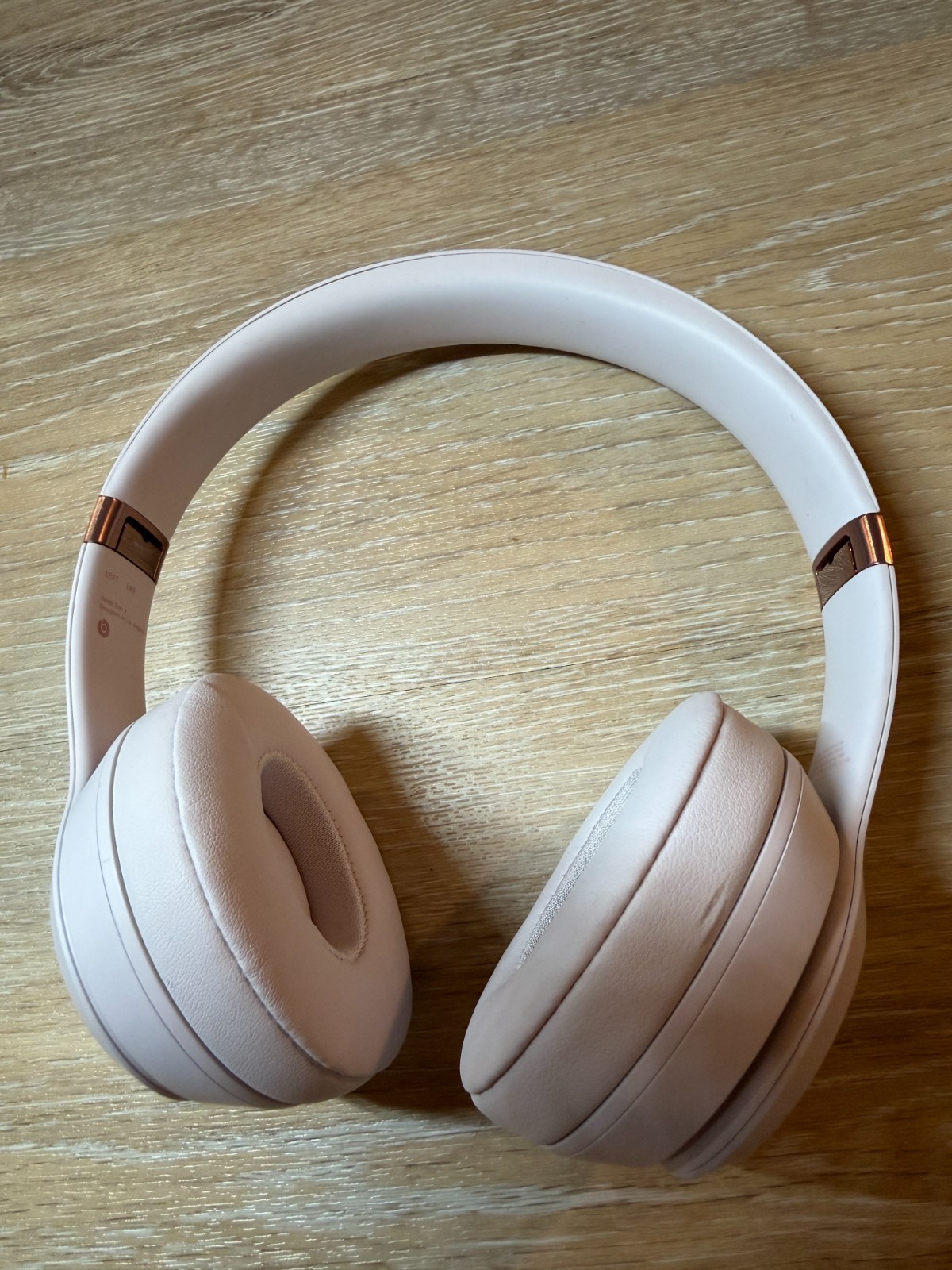 Beats – Solo 4 Wireless On-Ear Headphones various colors (A grade Condtion)