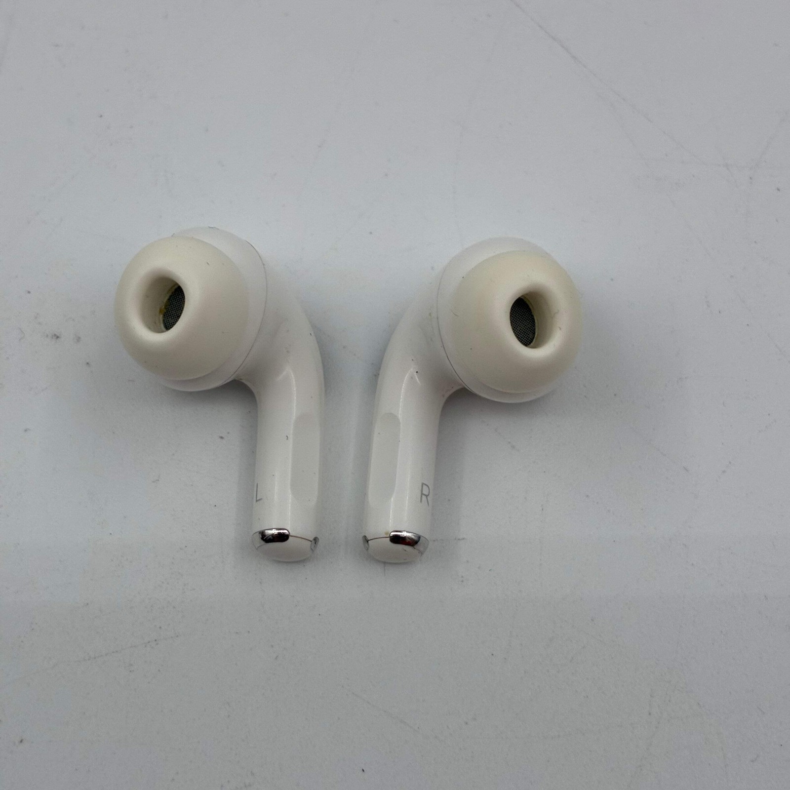 Apple AirPods Pro 1st Gen A2084 A2083 A2190 Wireless ANC Case – Used A