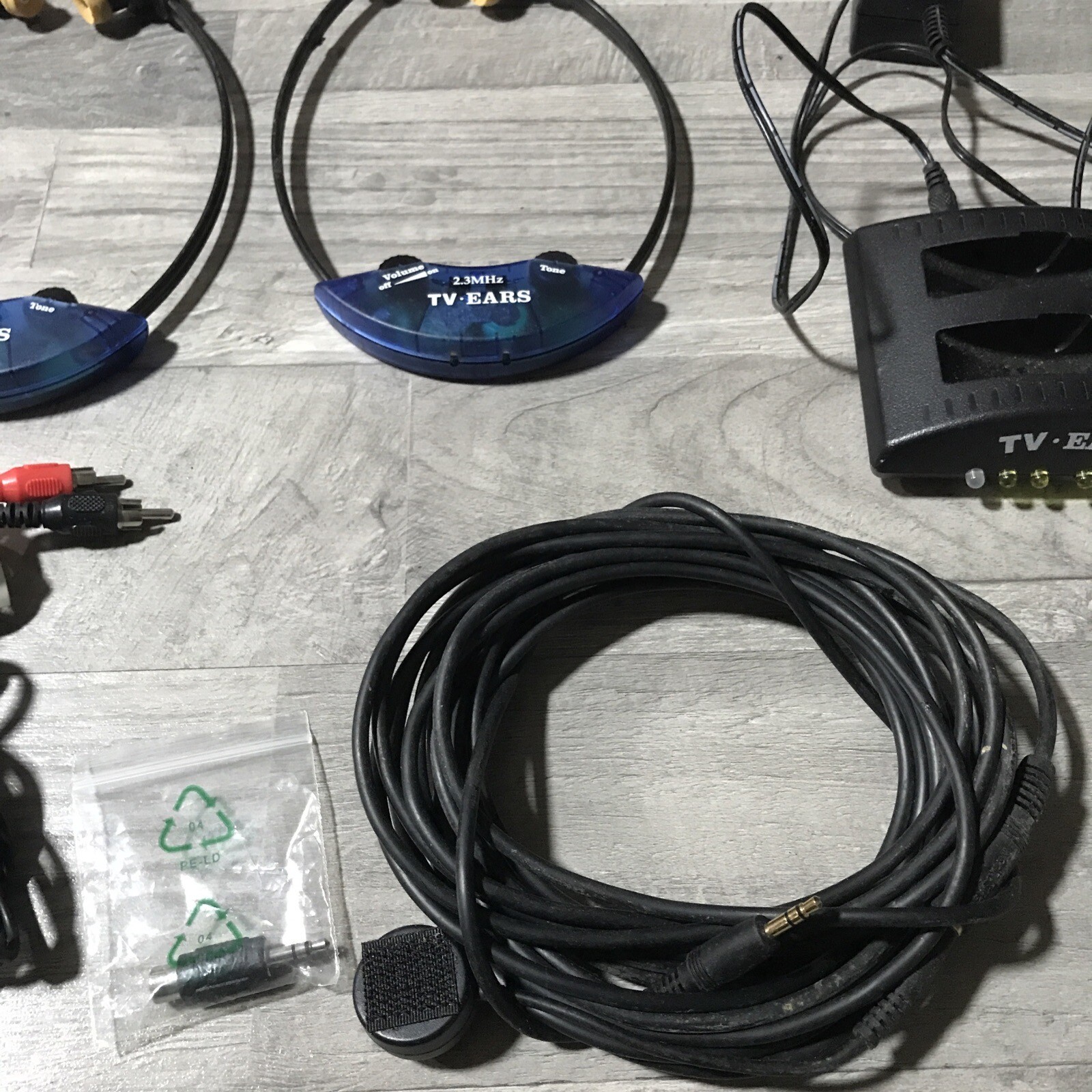 TV EARS 2.3 MHz WIRELESS HEADSET SYSTEM COMPLETE W21