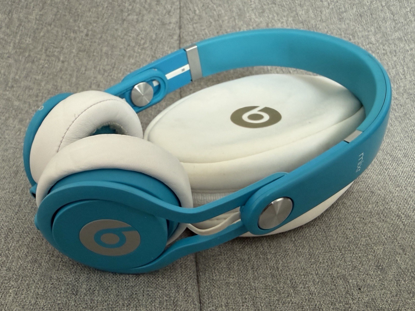 Beats Mixr Mixer Headphones David Guetta Edition Blue/White Limited Edition