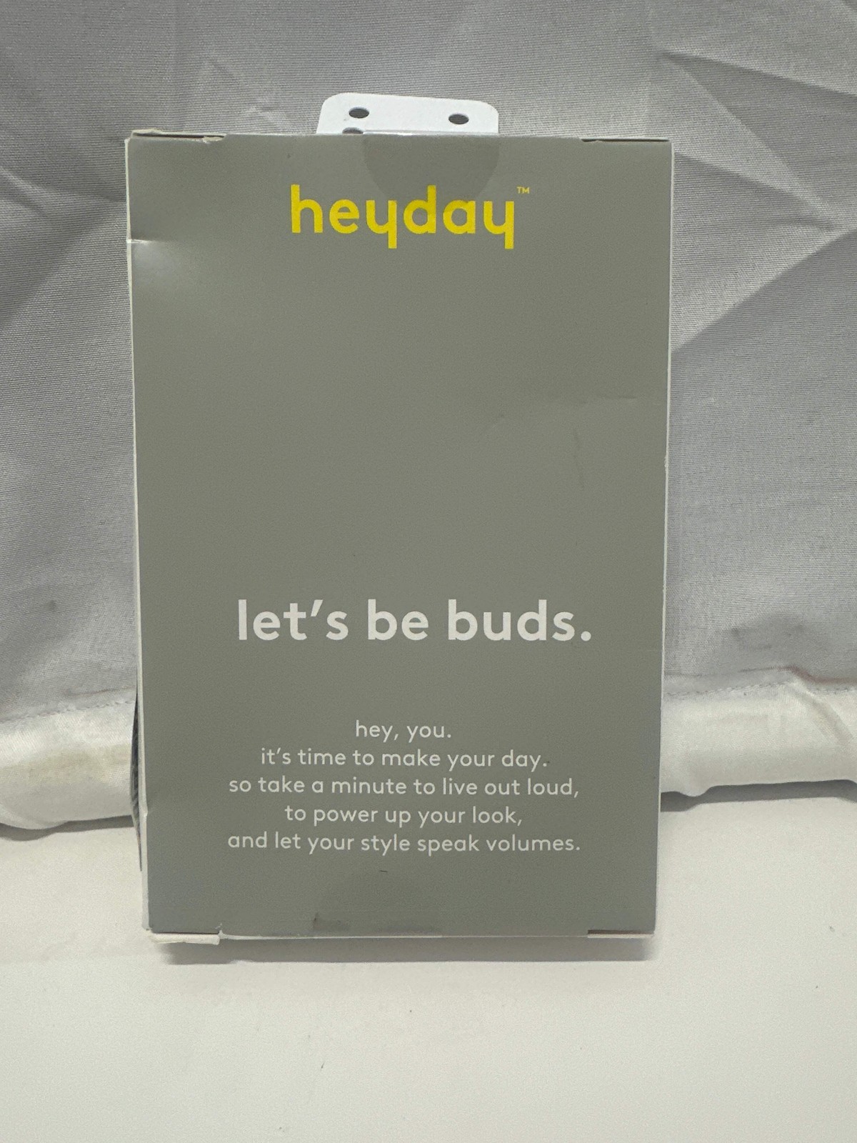 Heyday Wired Earbuds 3.5mm AUX Microphone Remote Bright Blue New
