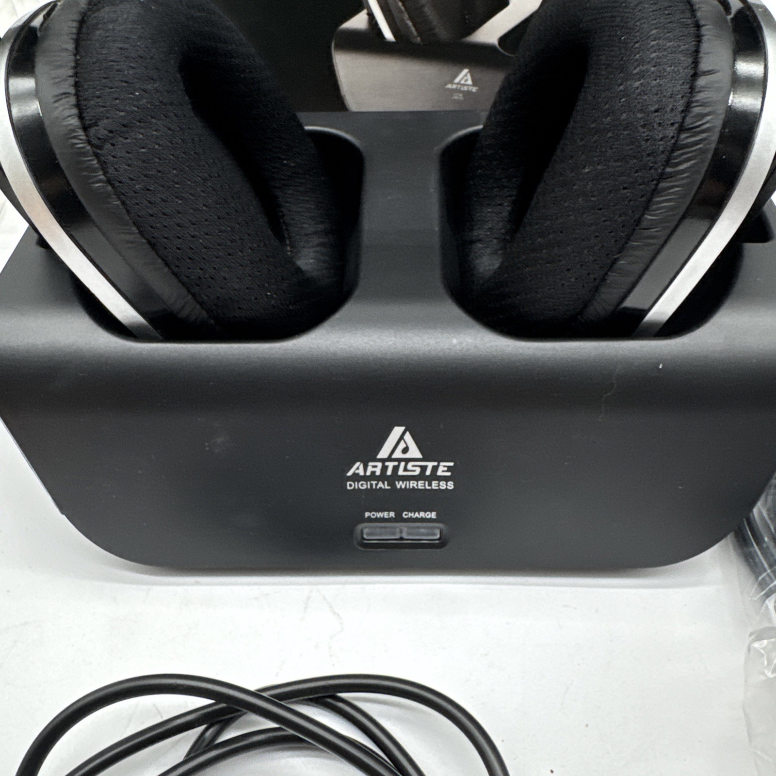Artiste TV 2.4GHZ RF Wireless Over Ear Digital Stereo Headset w/Dock Working