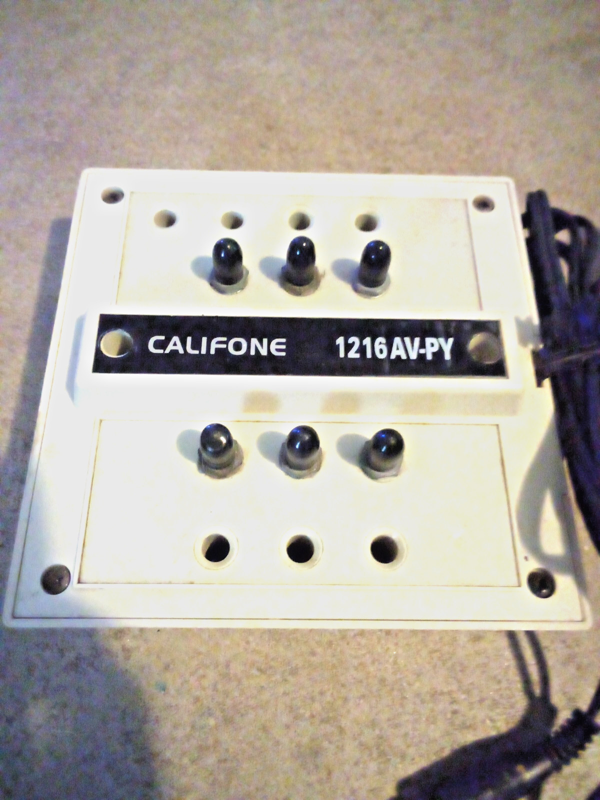 (X2) Califone Listening Center 6 Position Jack Box Adapter 1216AV-PY GUC VINTAGE