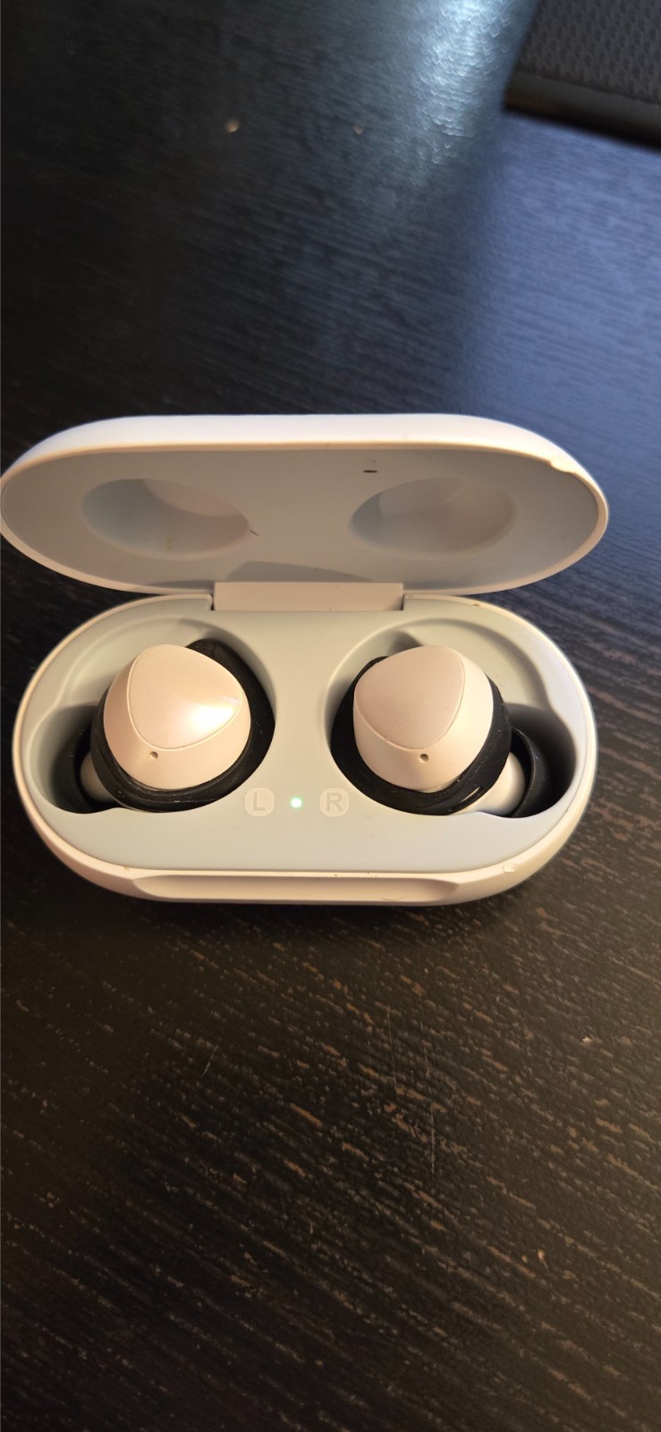 Samsung Galaxy Buds SM-R170 Bluetooth True Wireless Earbuds – White Used
