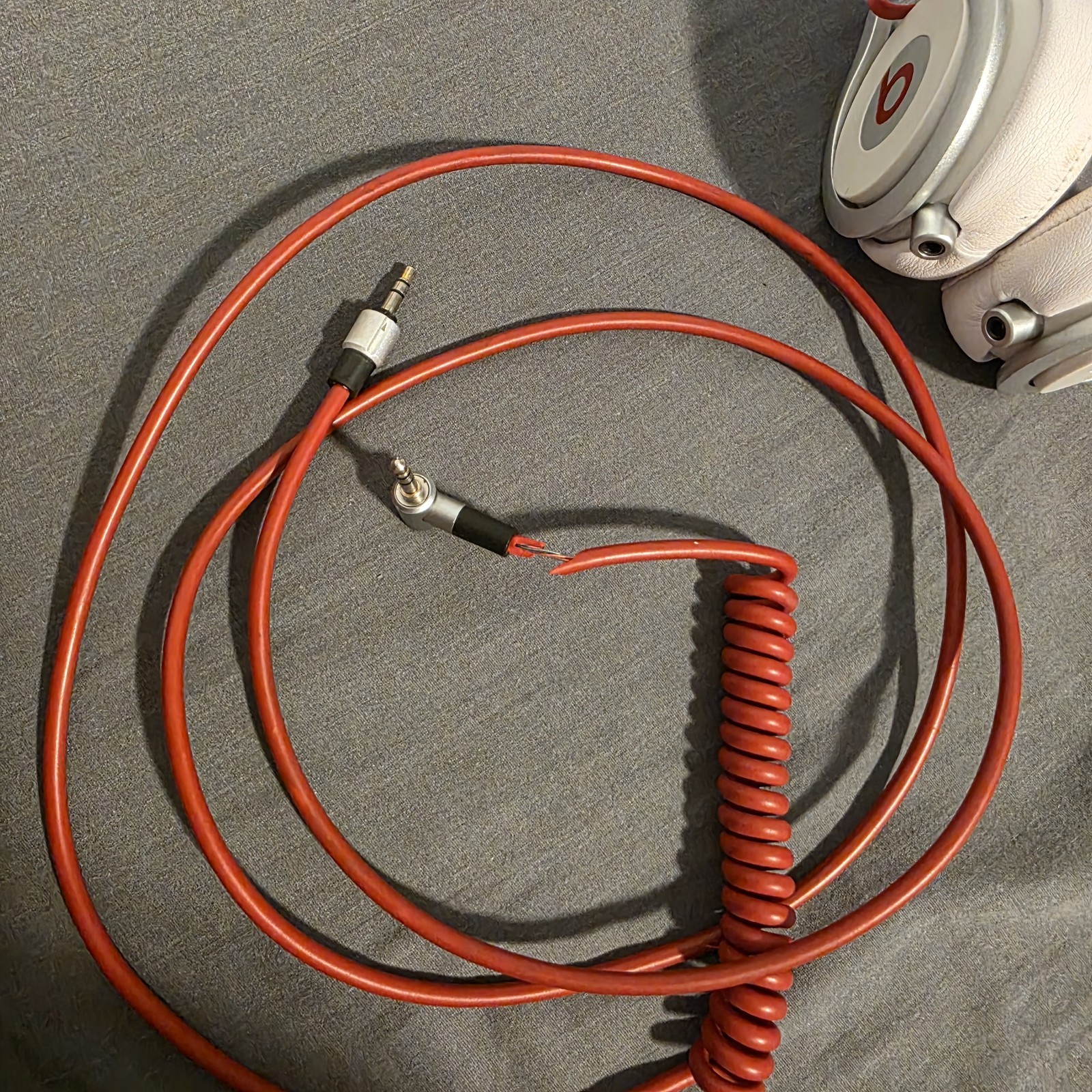 DISCONTINUED/ Beats Pro by Dr. Dre Headphones Red White And Silver Used