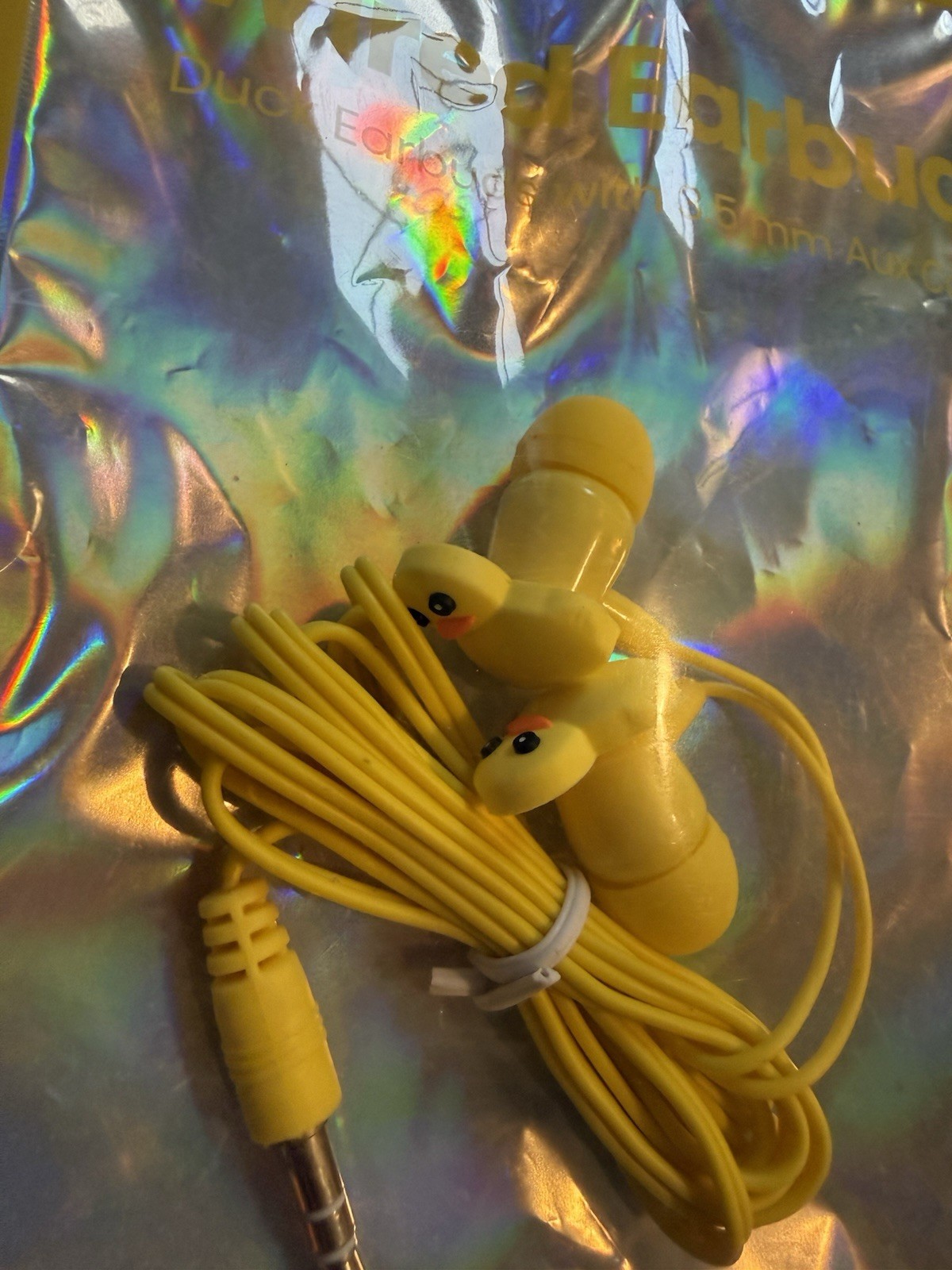 GEMS Novelty Duck Wired Earbuds w/ Mic & In-Line Control 3.5mm Yellow