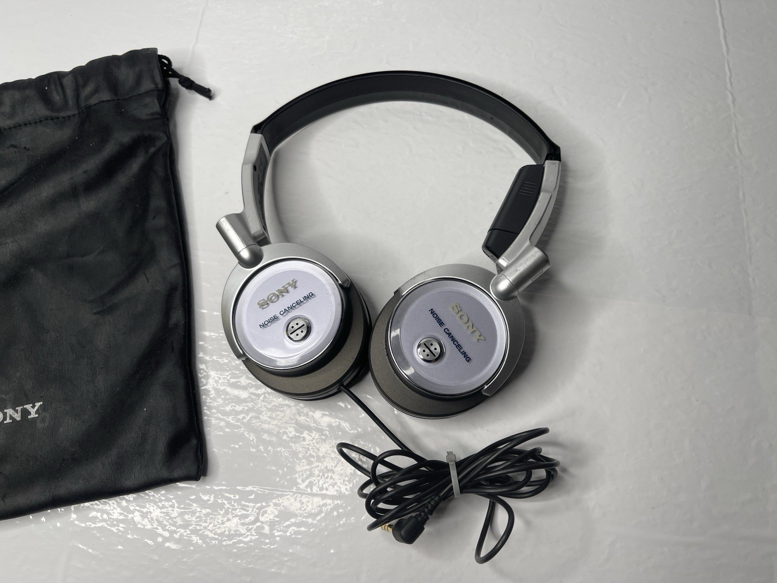Sony Noise Canceling Headphones MDR-NC6 With Sony Bag (Needs Ear Pads)