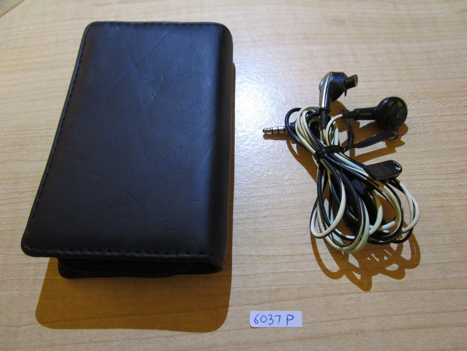 Bose MIE2I Wired In-Ear Headphones . Read condition