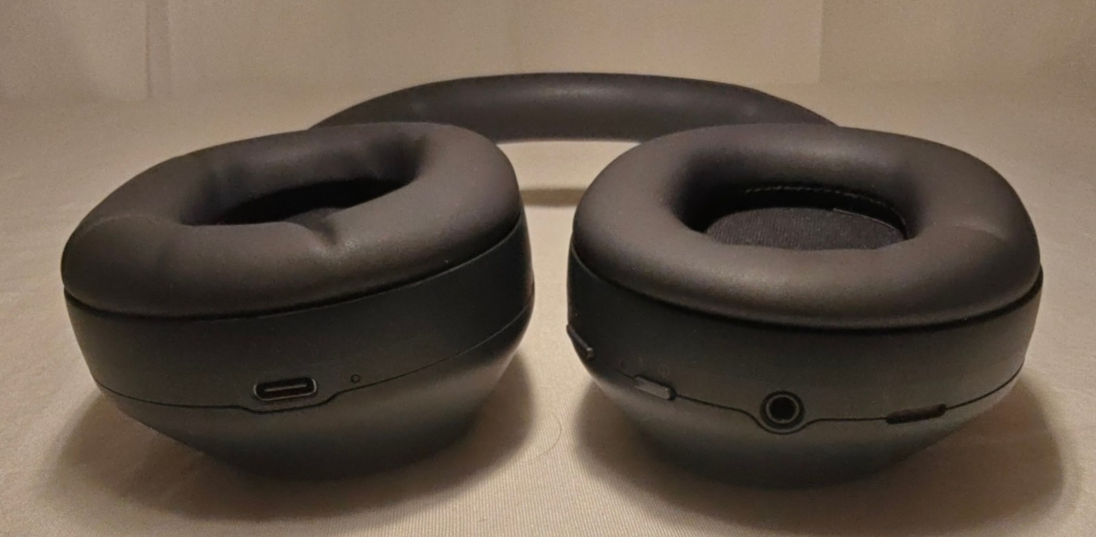 Very Nice Navy Blue Sony WH1000XM5 Noise Cancelling Over Ear Headphones W/ CASE!