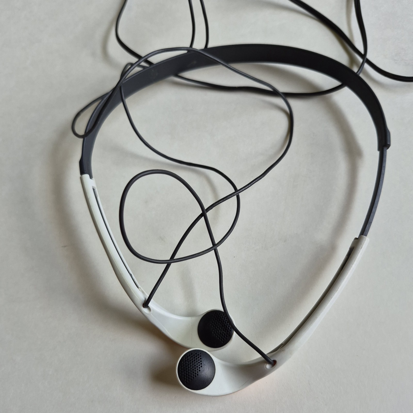 Retro Vintage Walkman Sony MDR-W014 Headphones Lightweight Orange/White Headband