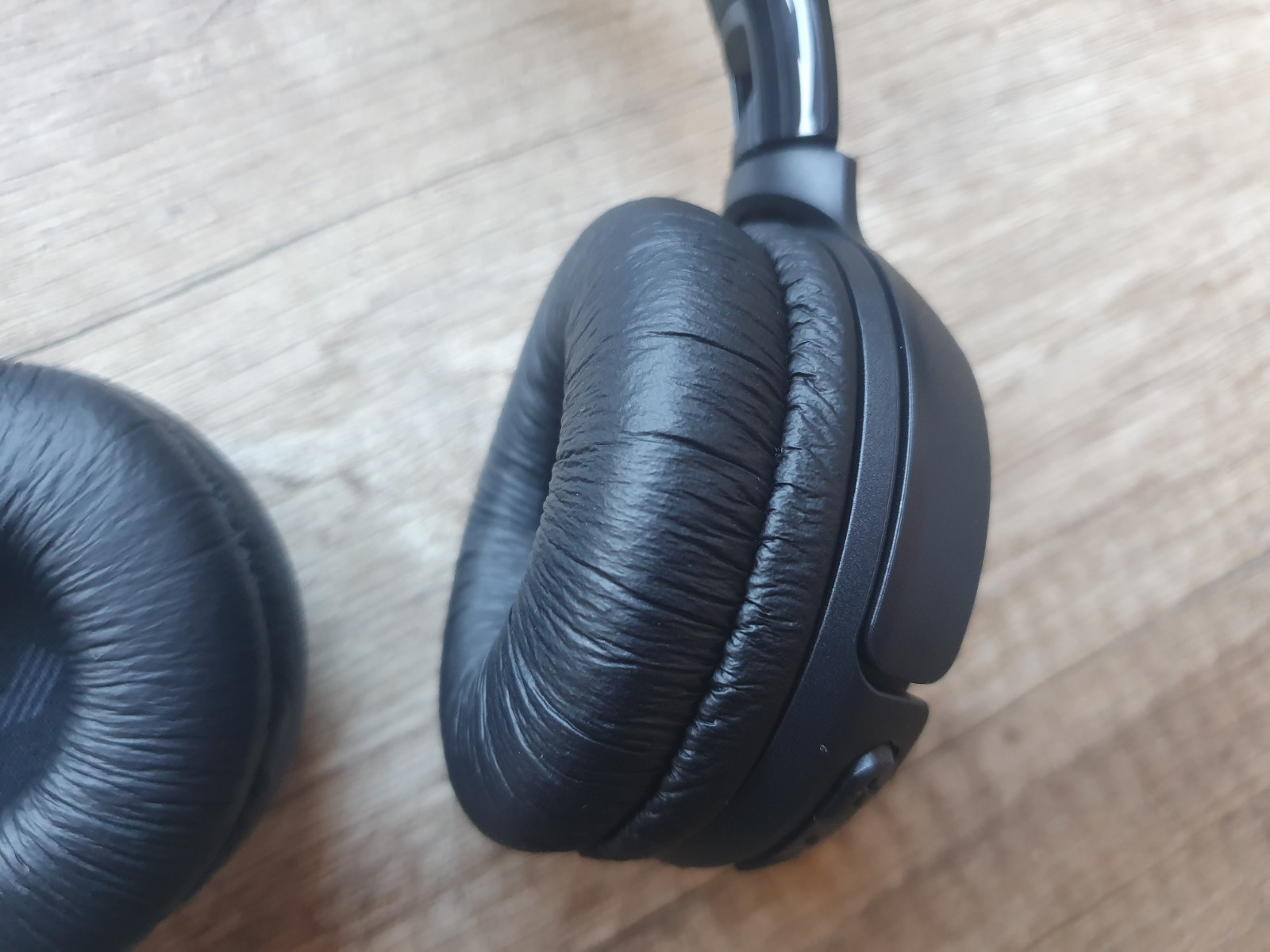 JBL TUNE 520BT Headphones Jack/Bluetooth