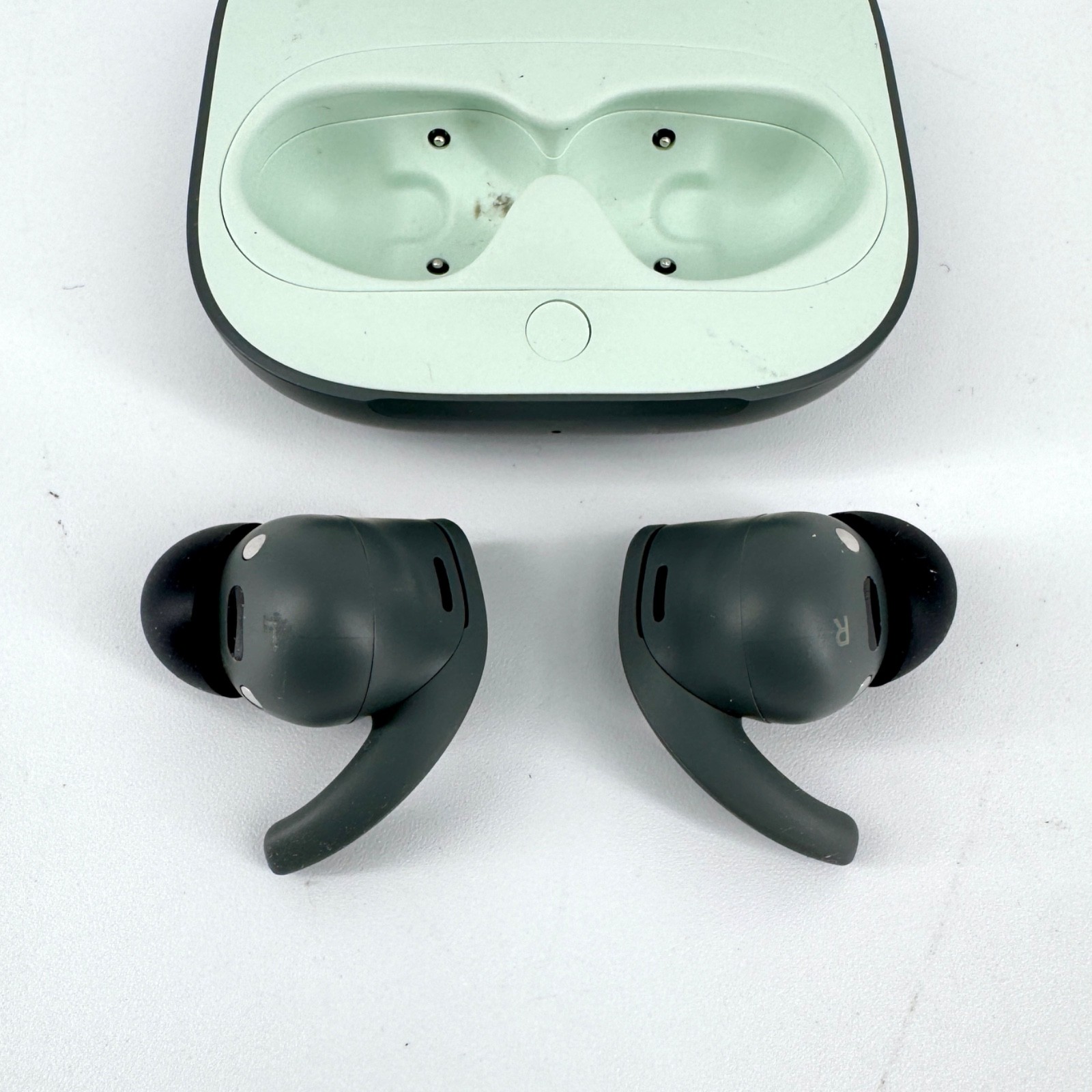Beats by Dr. Dre Fit Pro True Wireless Earbuds – Gray (1st gen)