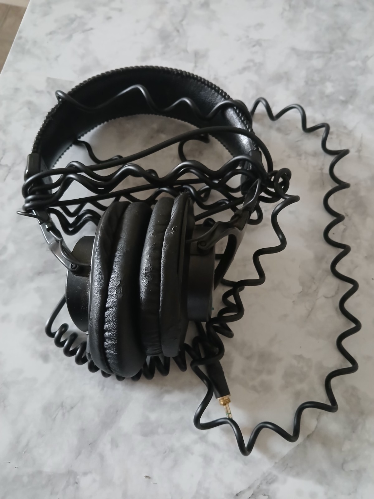 SONY Professional Studio Headphones Monitors: MDR-7506 – Tested -& Work.