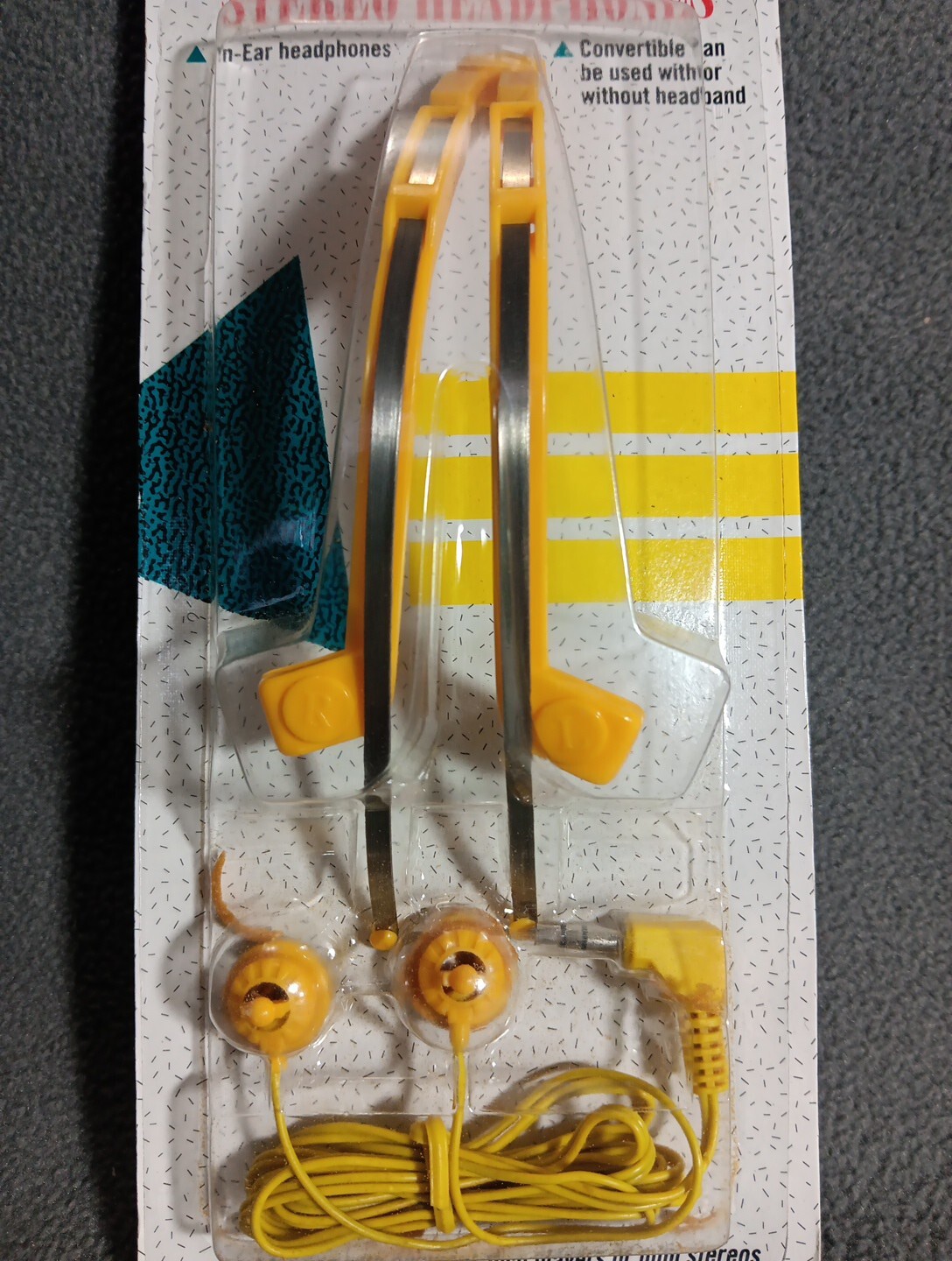 VTG Sentry 2-Way Sports Stereo In-Ear Yellow Headphones 3.5mm Jack H0126 SEALED