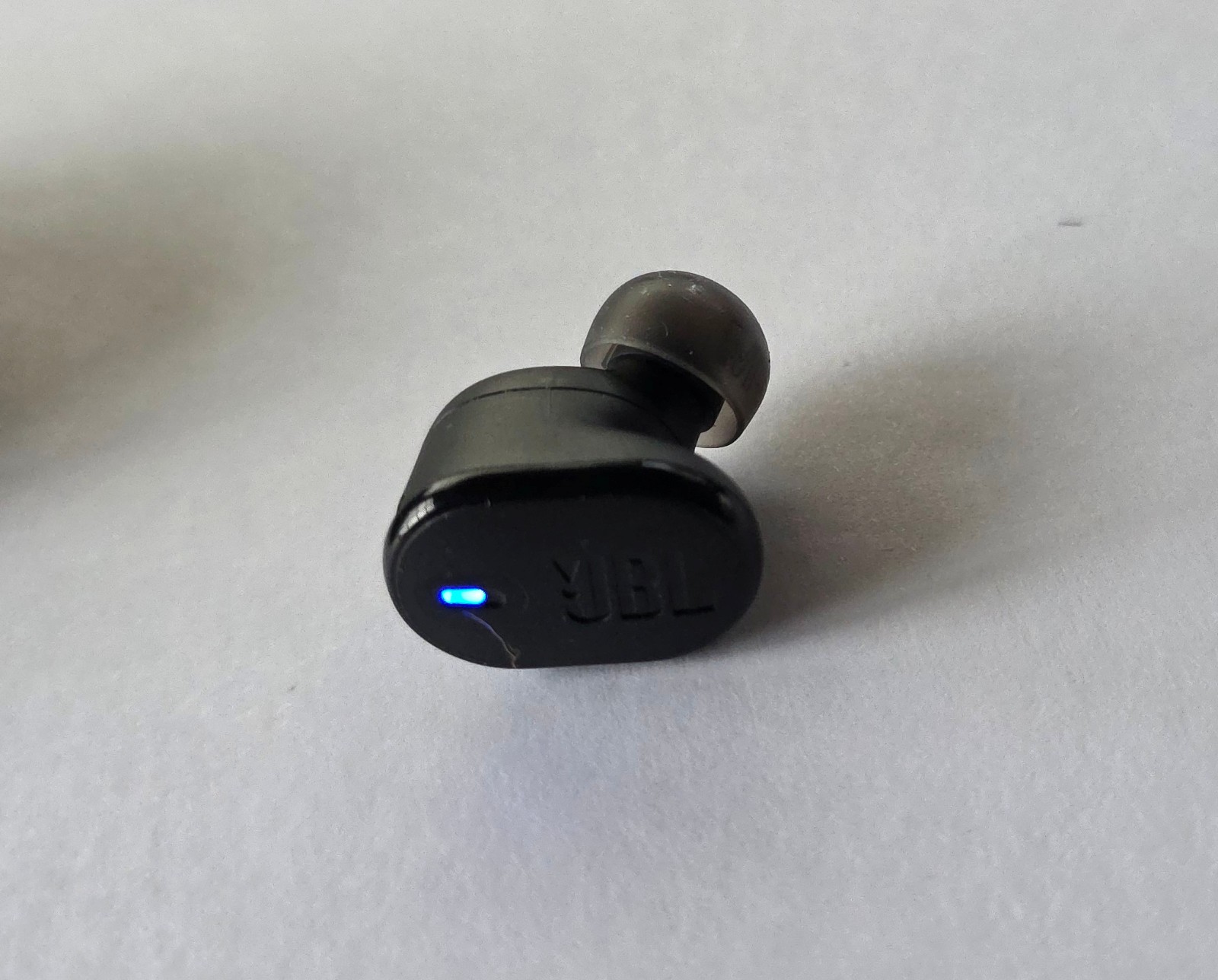 Unused OEM Black JBL Tune Buds 2 True Wireless RIGHT SIDE ONLY Earbud in Bulk Pk