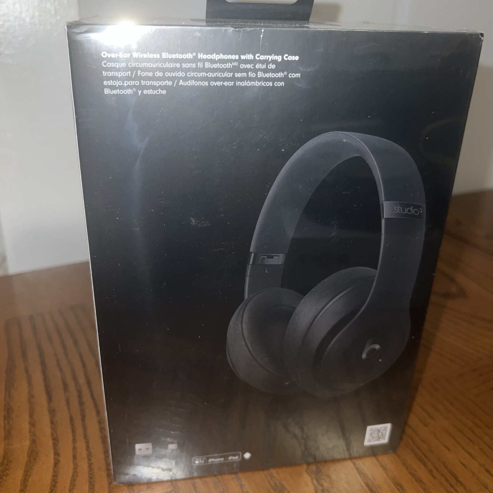 Beats Studio3 Wireless Noise Cancelling Over-Ear Headphones. New-Factory Sealed