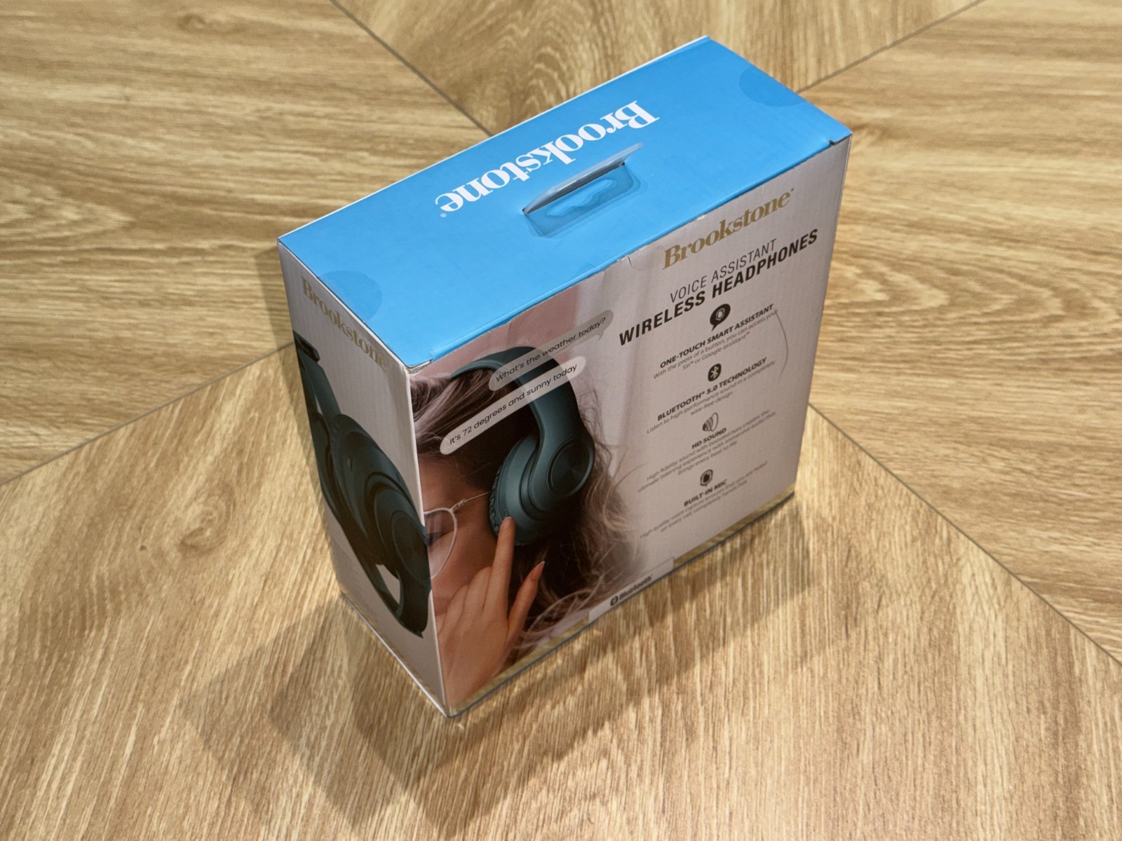 Brookstone Wireless Headphones Voice Assistant Bluetooth 5.0.. GREEN