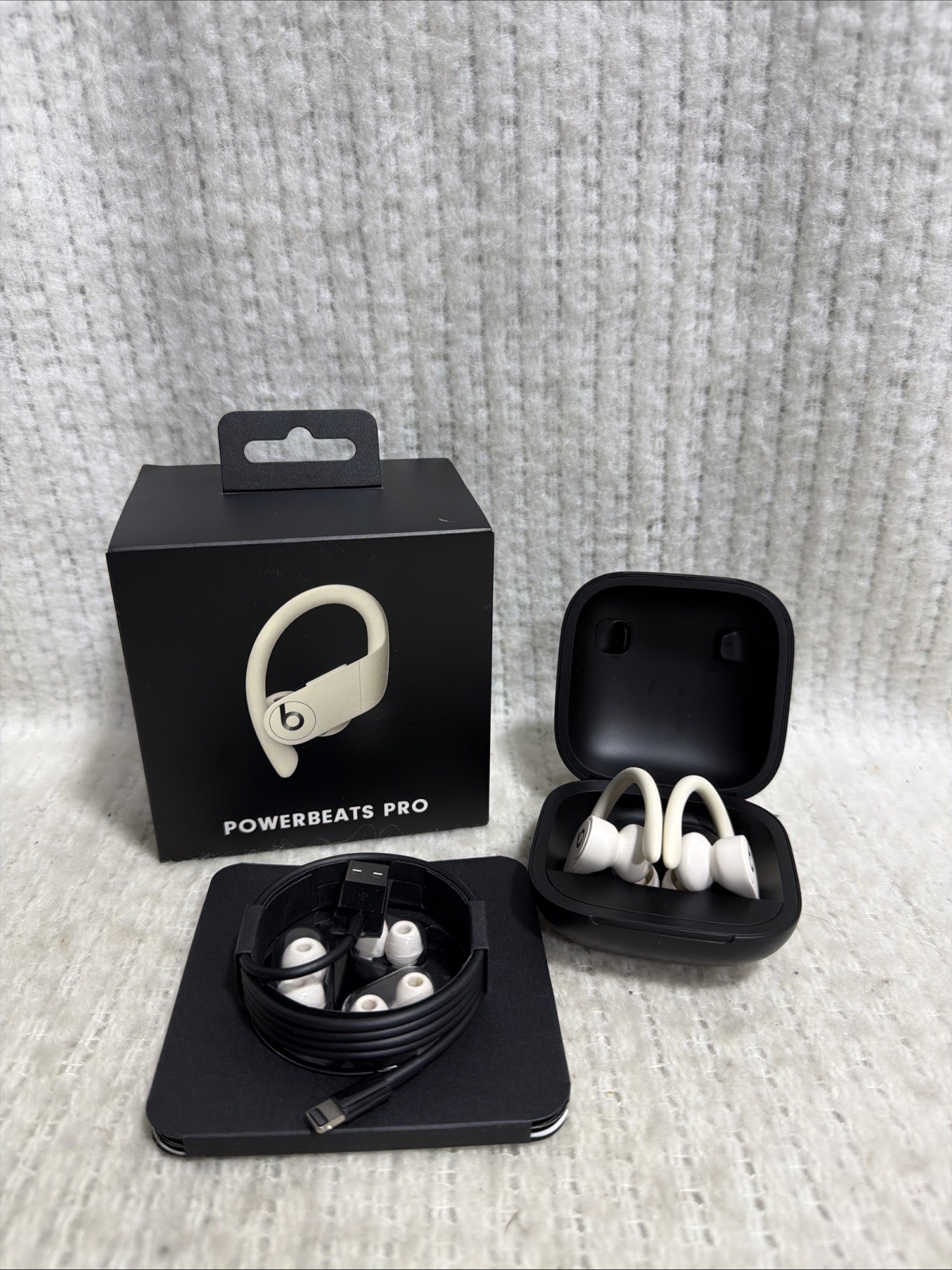 Beats by Dr Dre MV722LLA Powerbeats Pro Wireless Earphones – Ivory Used Once