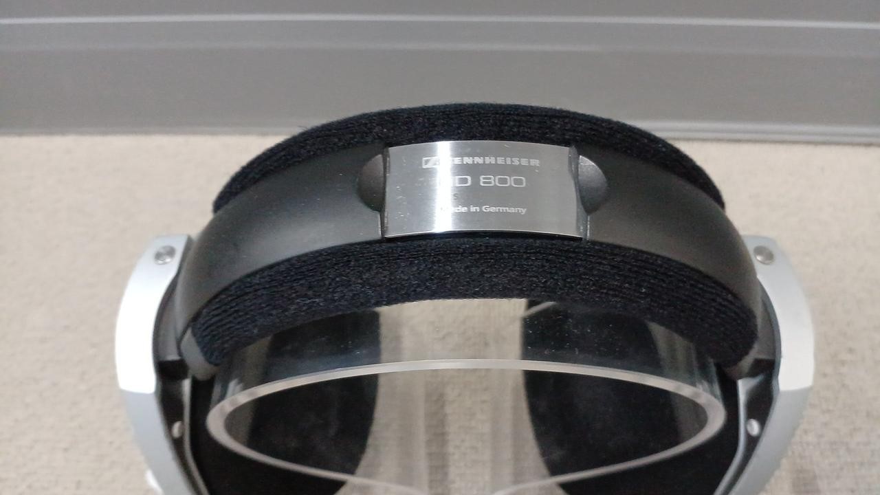 Sennheiser HD800 Reference Headphones – Open-Back, Made in Germany