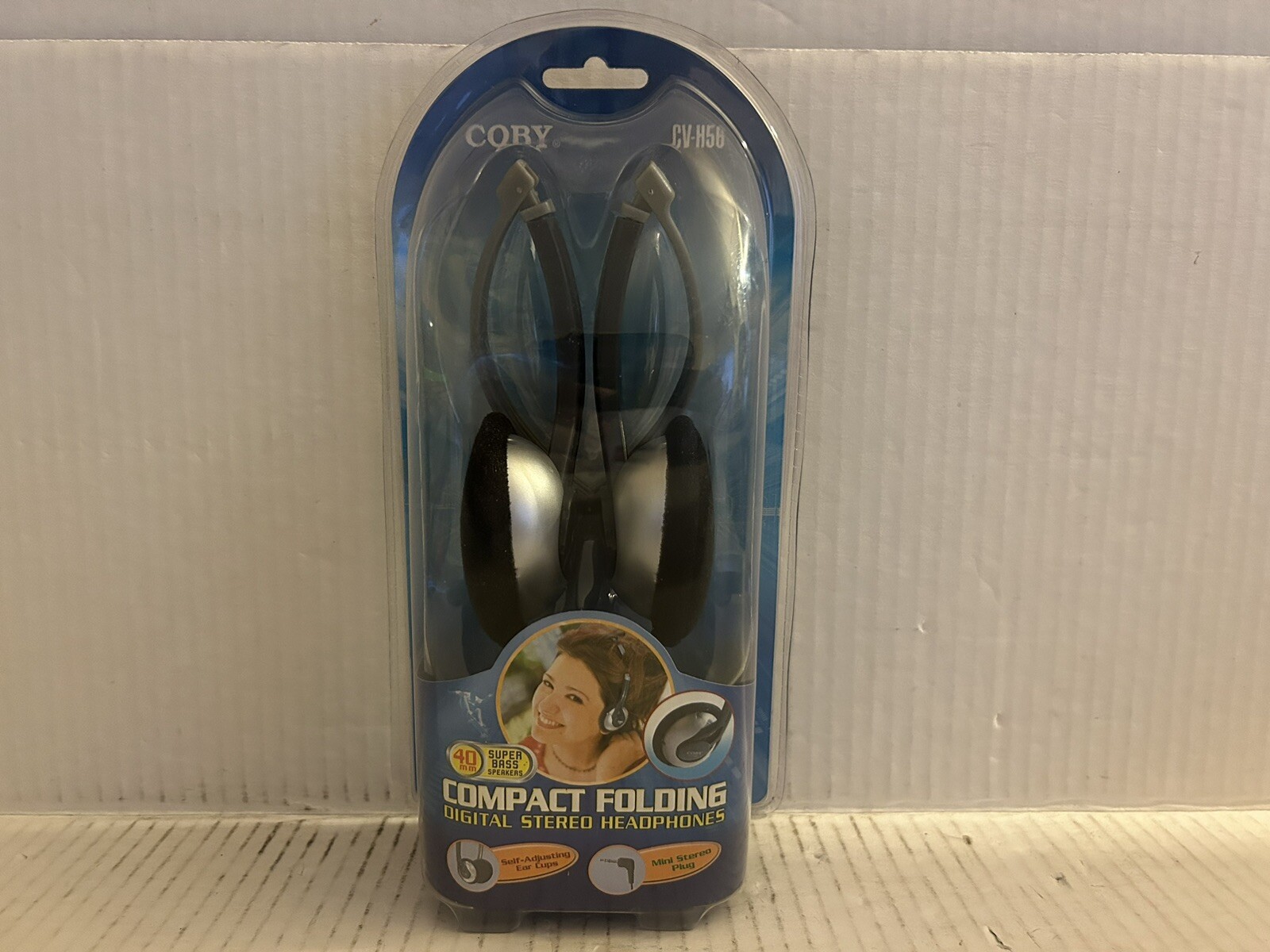 COBY CV-H56 Compact Folding Digital Stereo Headphones (2005)