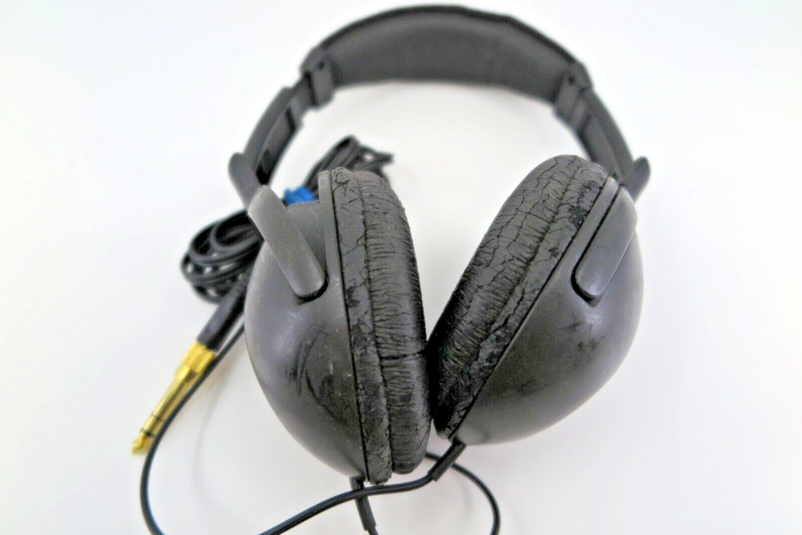 Nice pair of Grundig Satallit Headphones. Tested. working