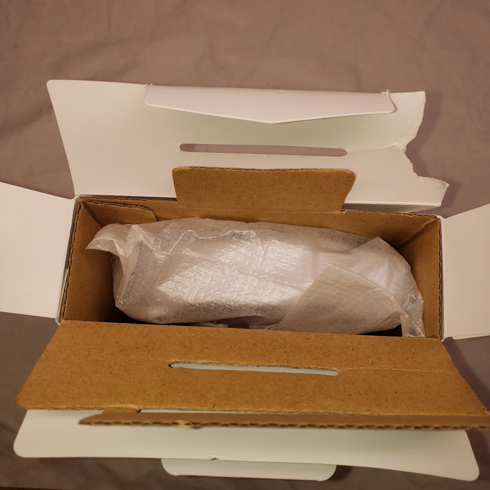 Sony MDR-ZX110 Ear-Pad (On the Ear) Headband Headphones – White