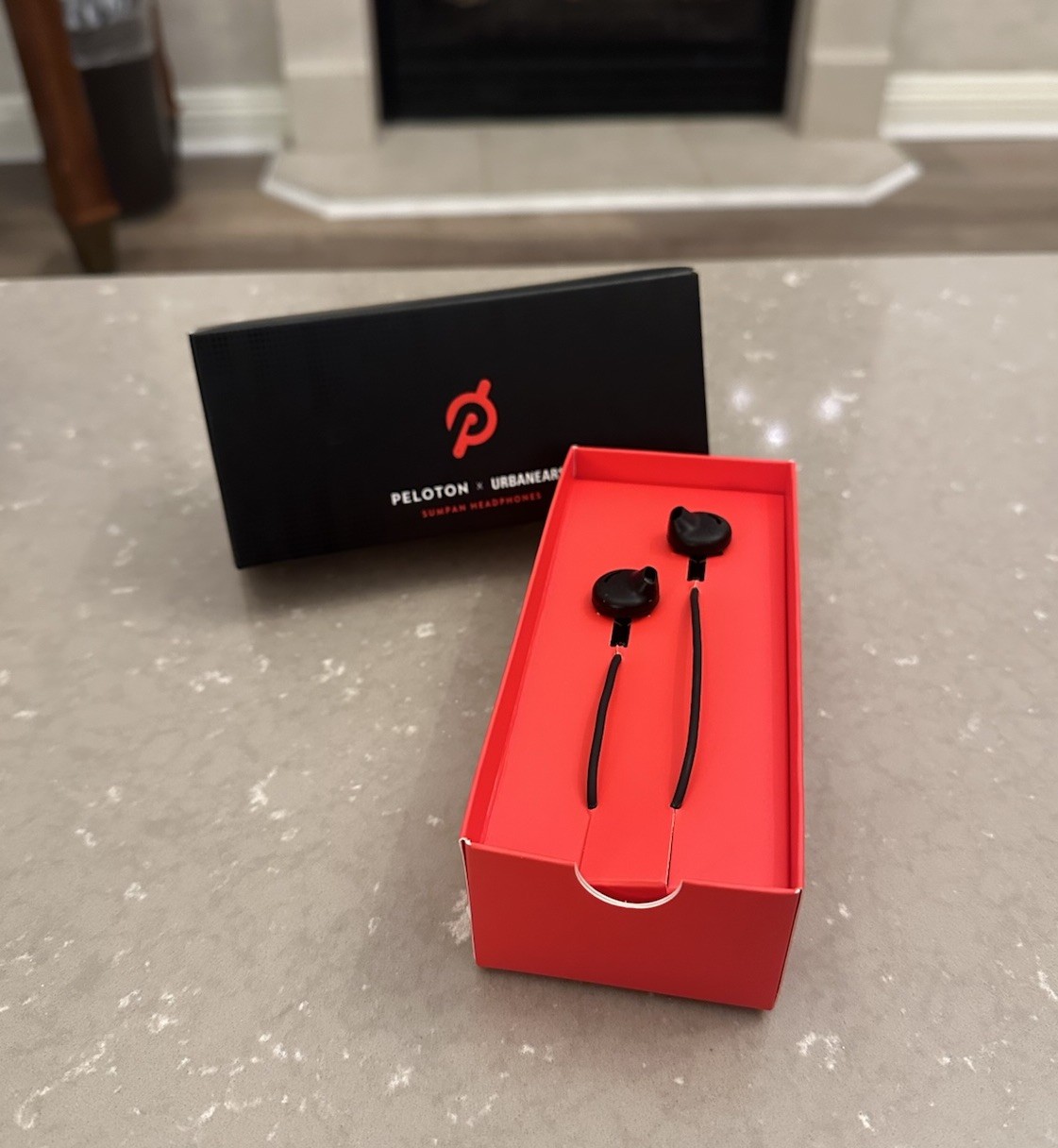 Peloton X Urbanears Sumpan Wired Headphones PLHPB01 3.5mm & 2.5mm Black NEW