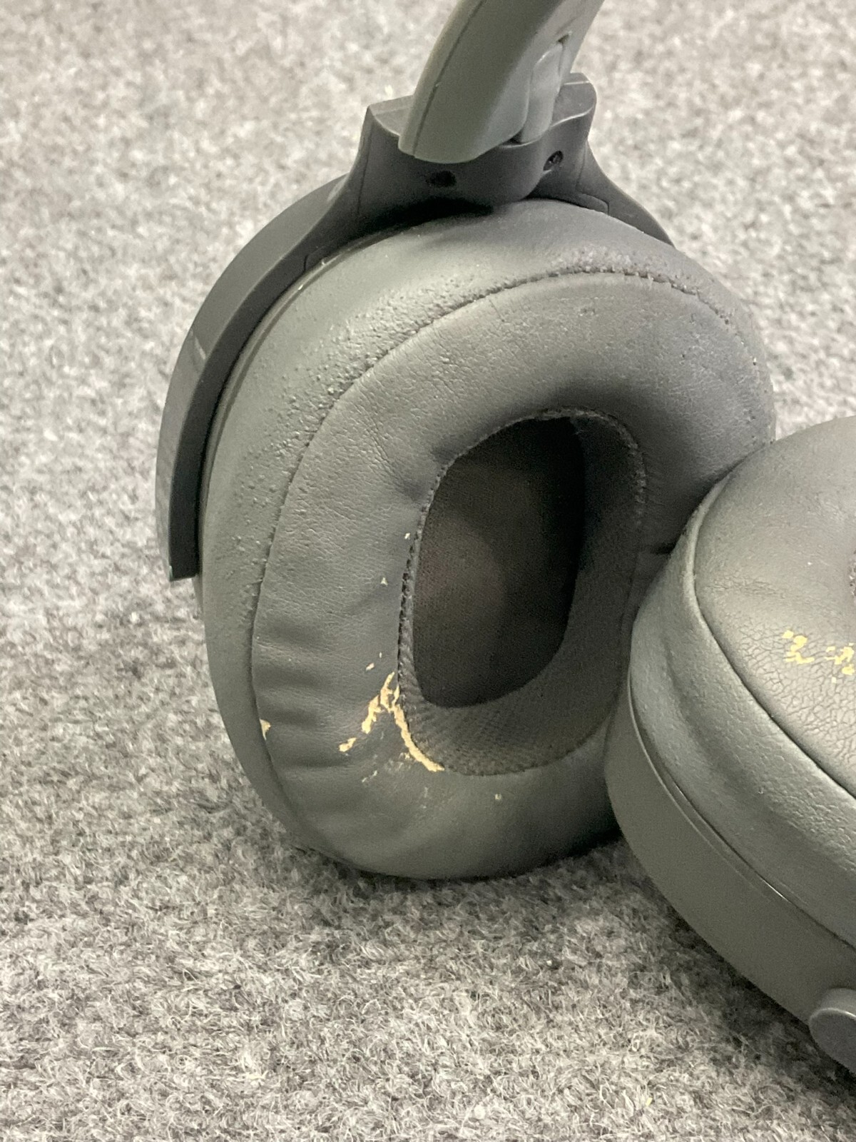 Skullcandy Gray Over Ear Headphones Used With Cable