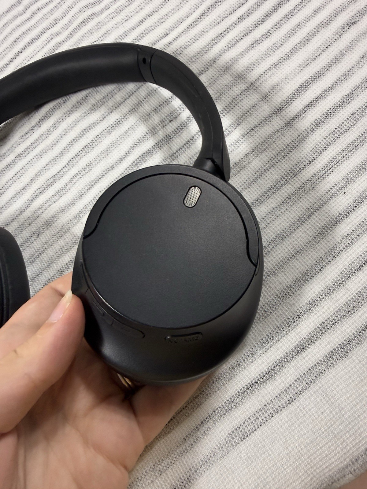 Sony WH-CH720N Wireless Noise Canceling Over-Ear Headphones Black YY2966