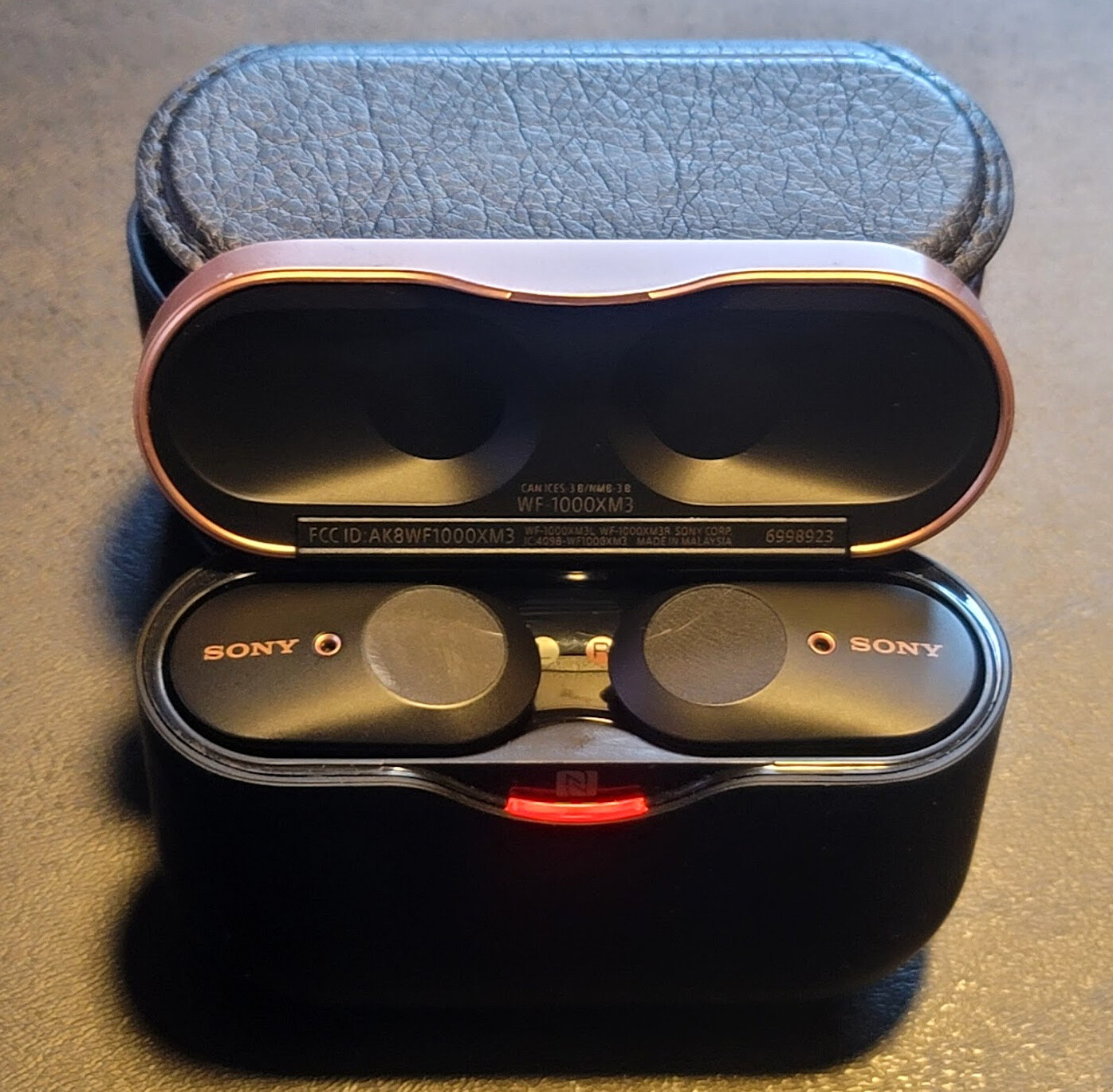 Sony WF1000XM3 Wireless Earbuds, Chargers etc. Bulk Purchase Fast Shipping! WOW