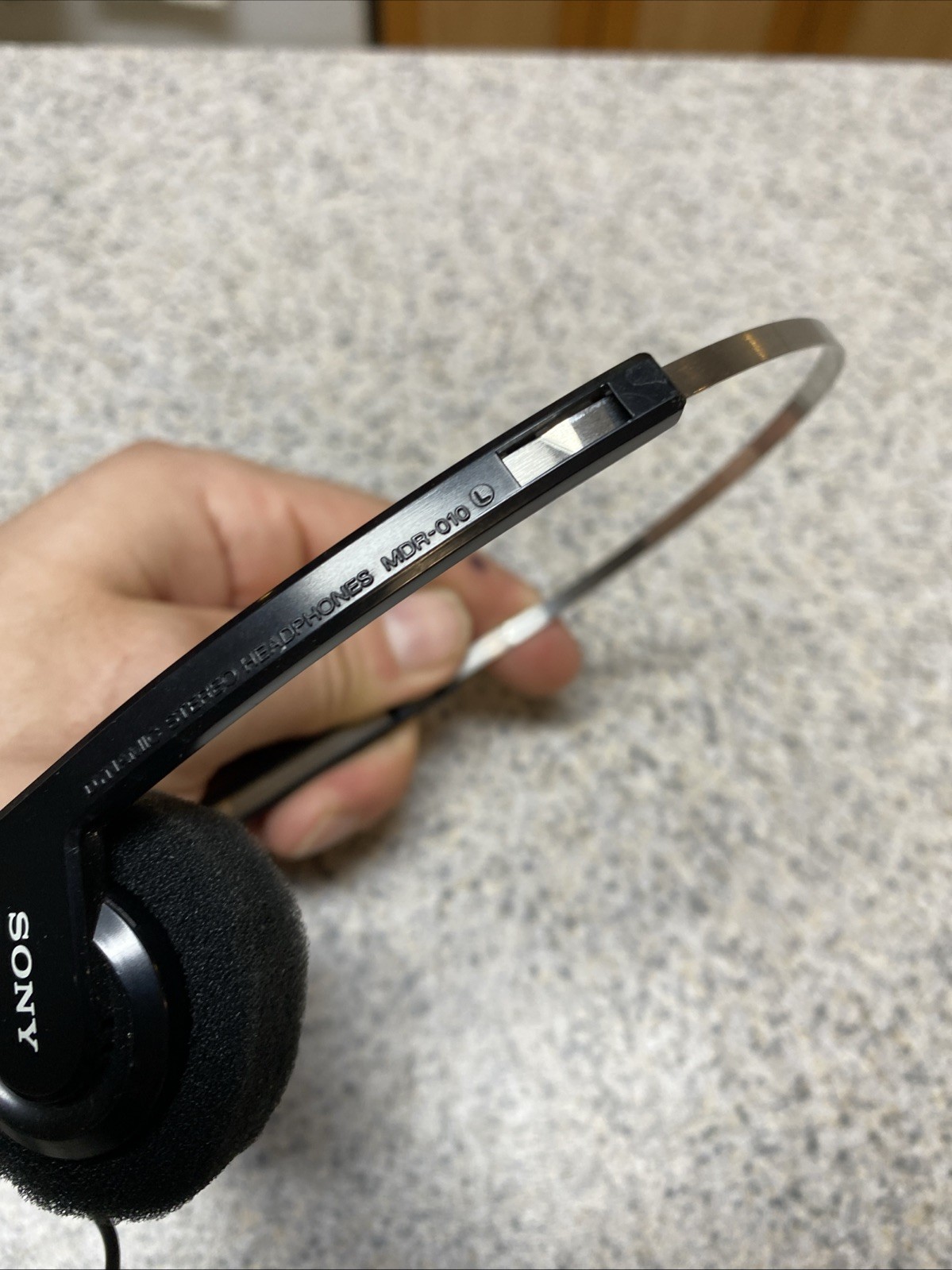Sony MDR-010 Walkman Headphones— TESTED & WORK GREAT!