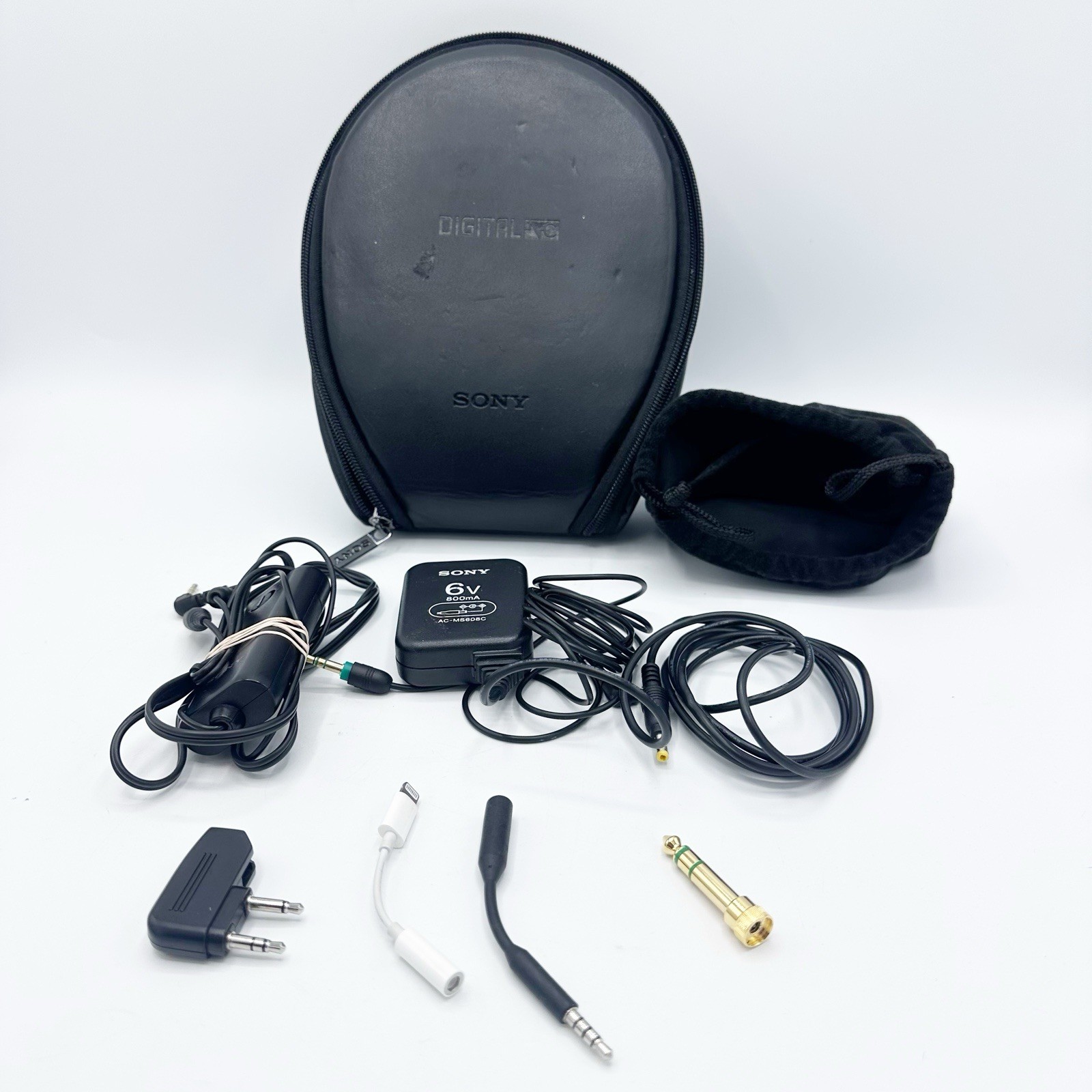 Sony MDR-NC500D Digital Noise Reduction Cancelation Headphones Case Cables Works