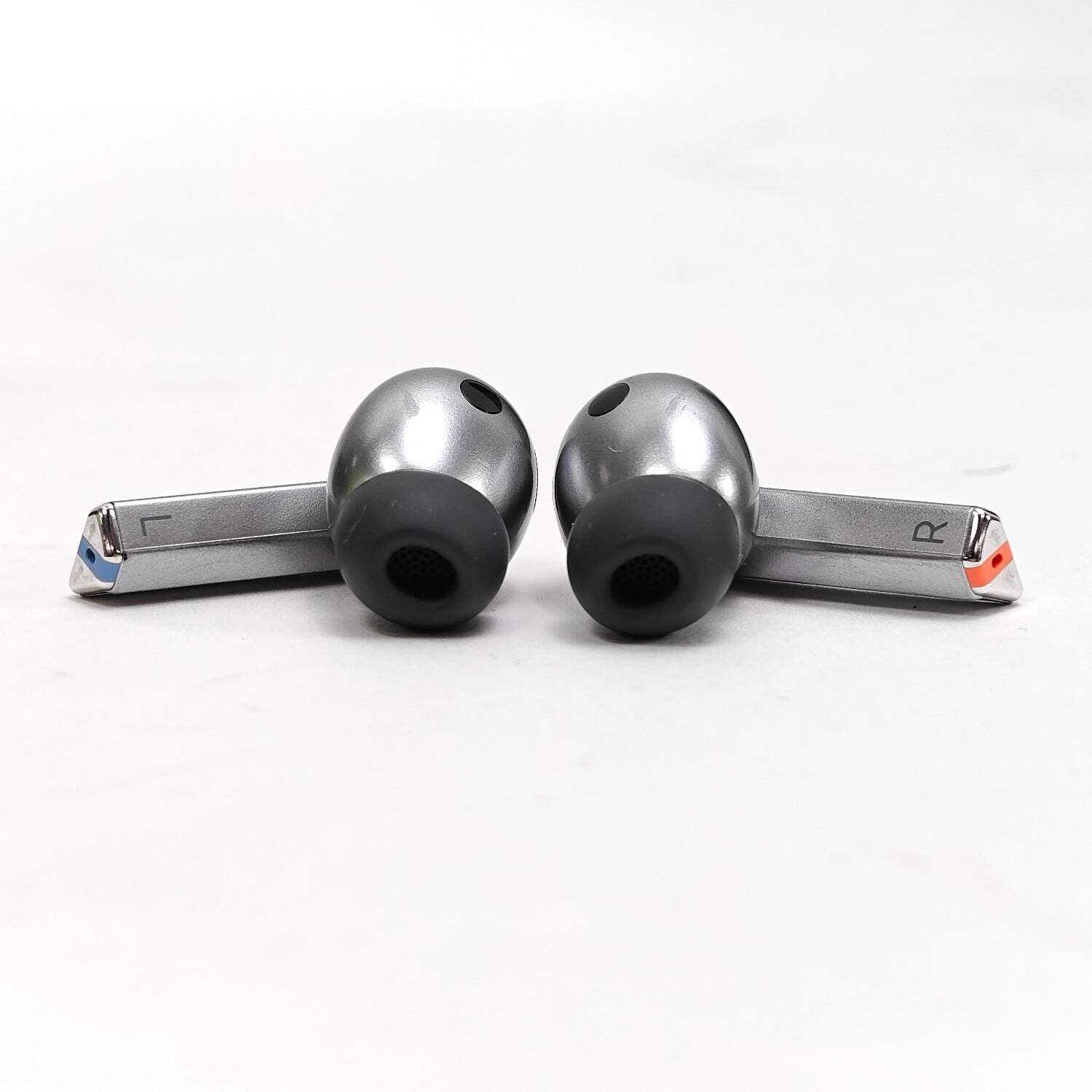 Samsung Galaxy Buds3 Pro SM-R630 Noise Cancelling Wireless Bluetooth Earbuds