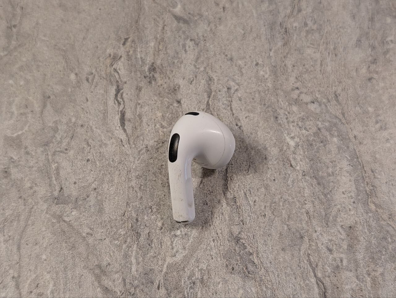 Apple AirPods 3rd Generation LEFT and RIGHT Airpods (NO Charging Case)