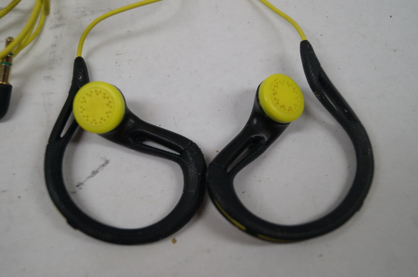 Sennheiser Adidas PMX-680 Wired Earbuds Ear-Hook Black Yellow WORKING D321