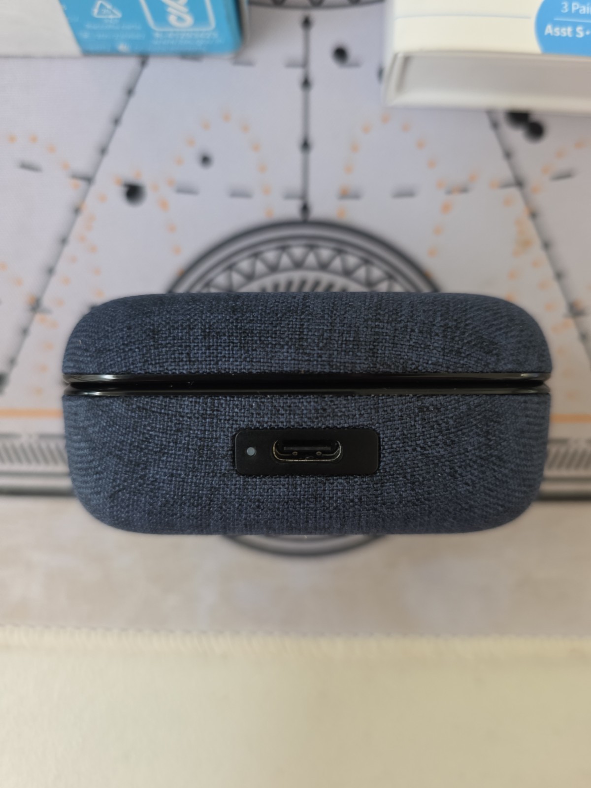 BARELY USE Sennheiser MOMENTUM True Wireless 4 Earbud Denim W COMPLY FOAM TIPS