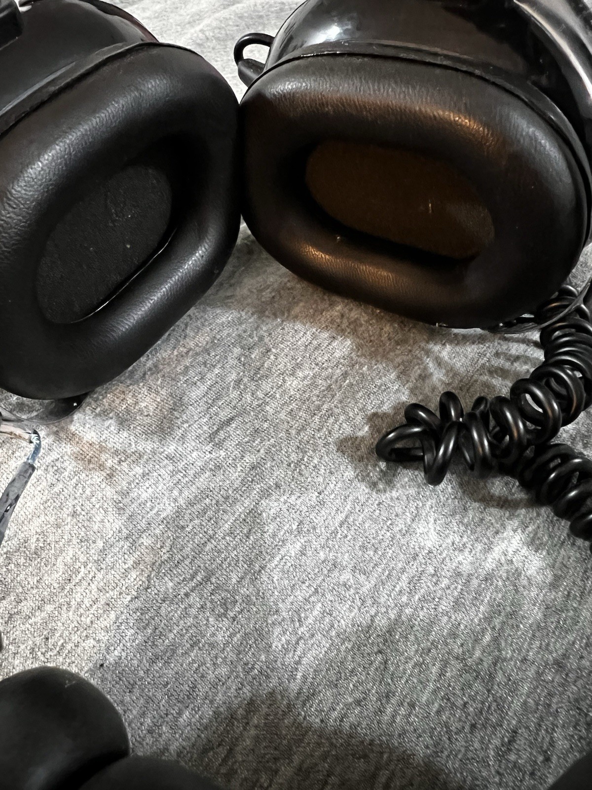 RadioShack Noise Reducing Scanner Headphones Nice Condition Works