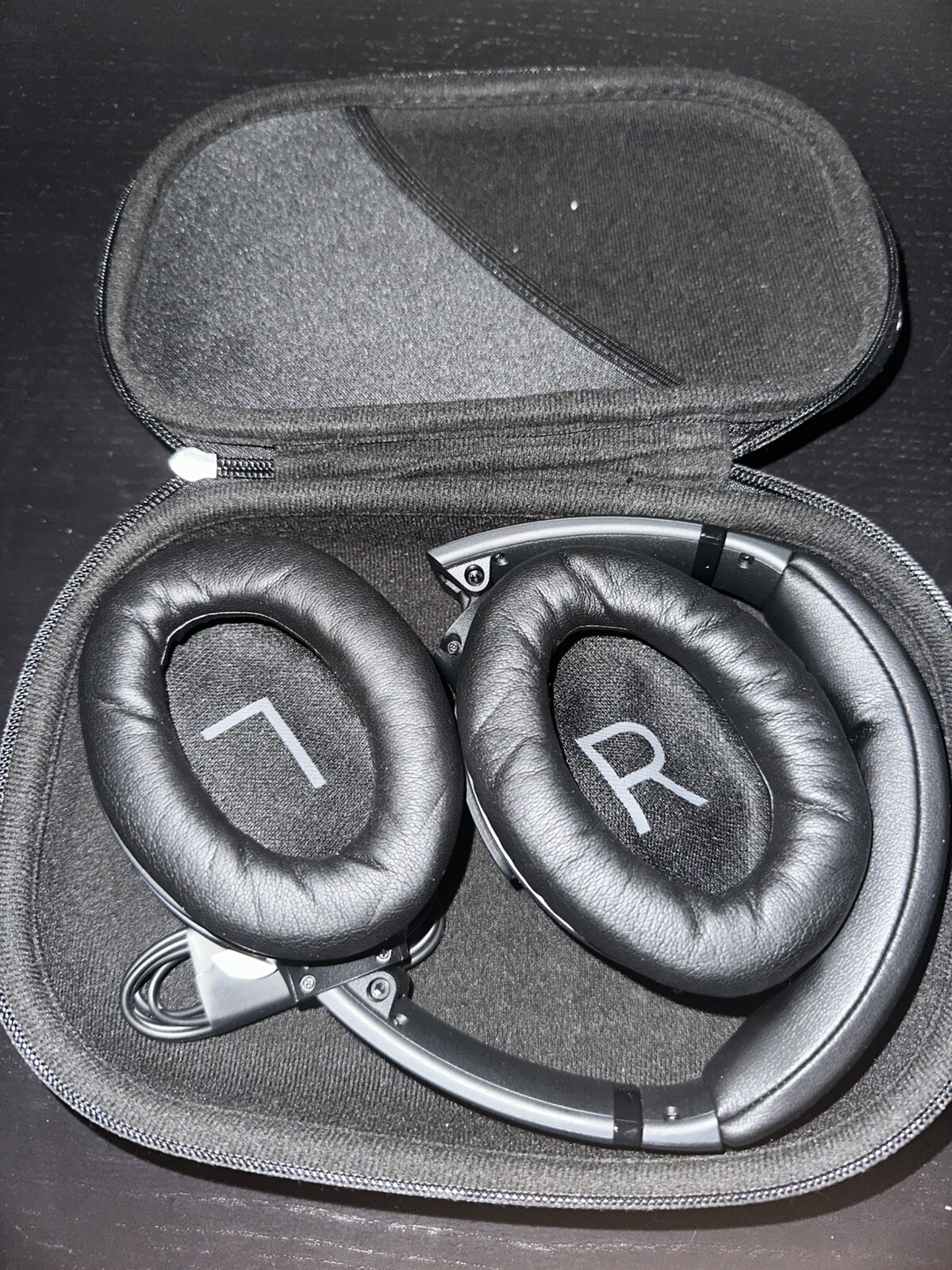 Bose QuietComfort 35 II Bluetooth Wireless Headphones – Black (789564-0010)